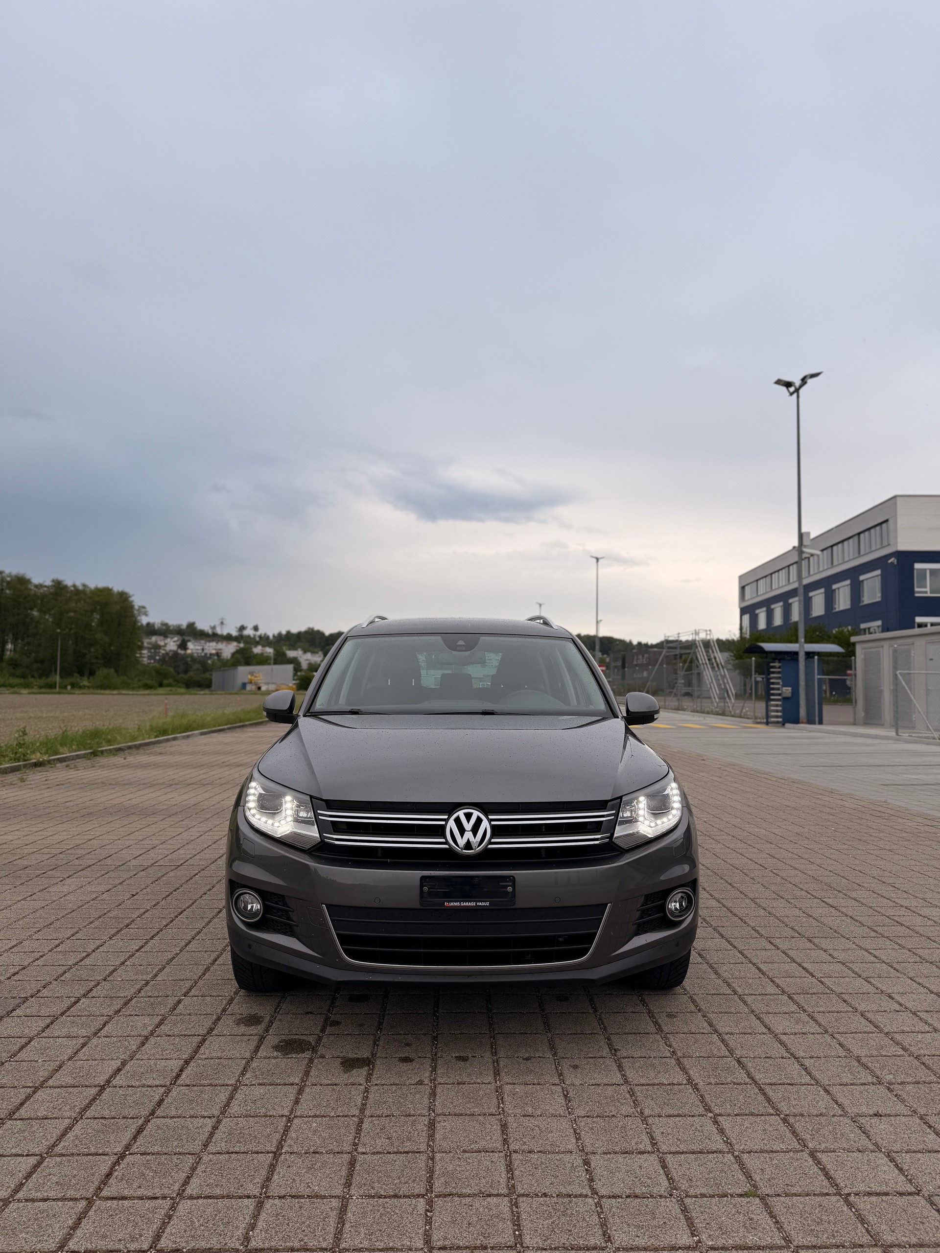 VW Tiguan 2.0 TSI Sport&Style 4Motion-showroom-element-2