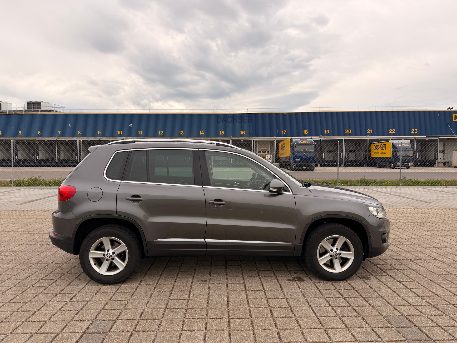 VW Tiguan 2.0 TSI Sport&Style 4Motion-image-6