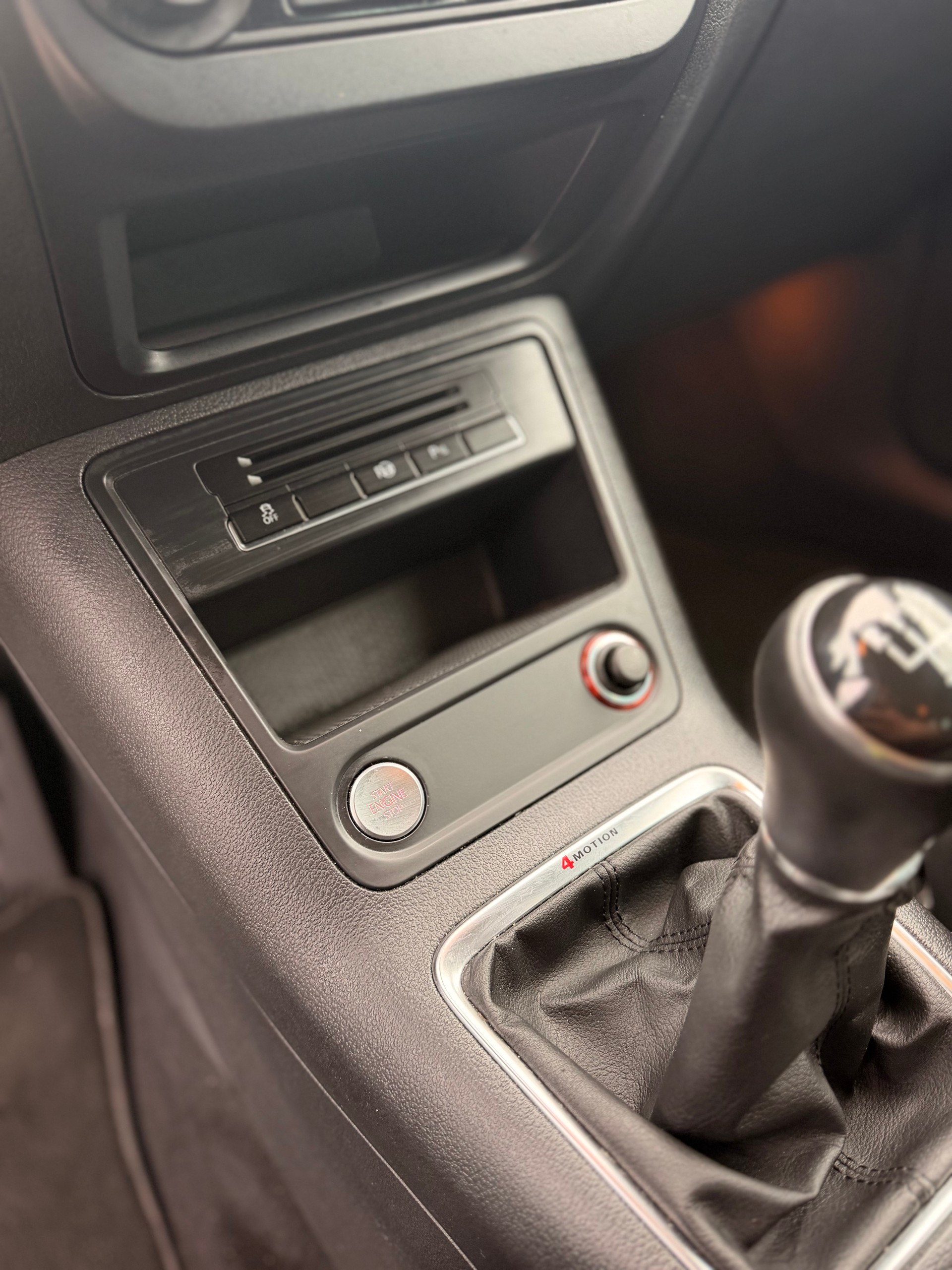 VW Tiguan 2.0 TSI Sport&Style 4Motion-image-20