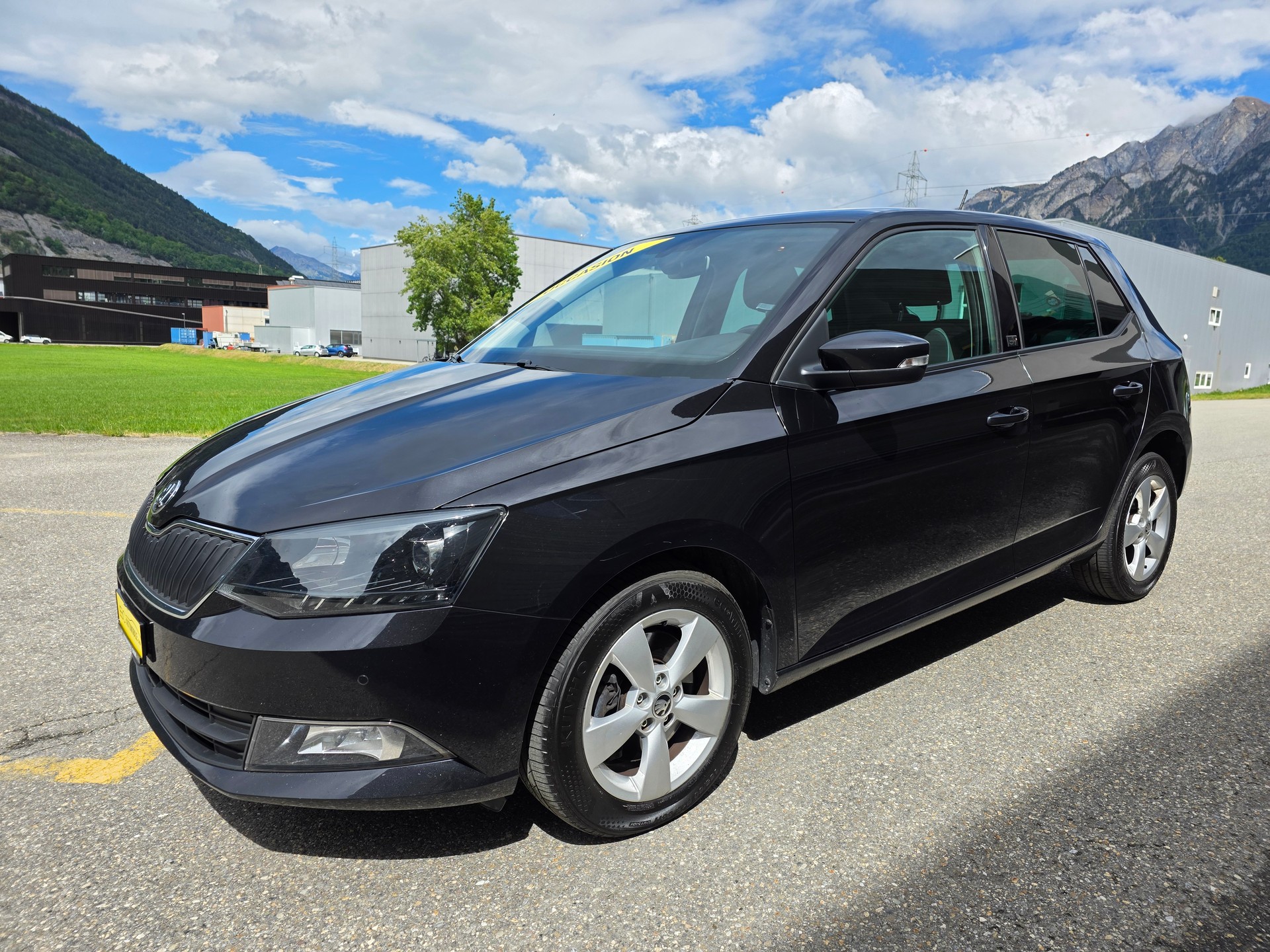 SKODA Fabia 1.2 TSI Swiss Joy DSG-image-4
