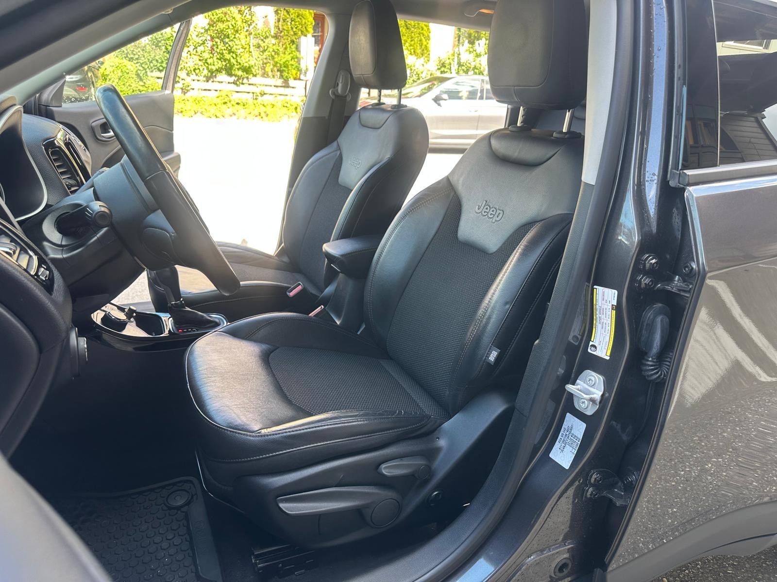 JEEP Compass 2.0CRD Limited AWD 9ATX-image-9
