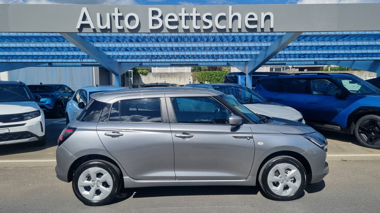 SUZUKI Swift 1.2 Sakura Hybrid 4x4-image-3