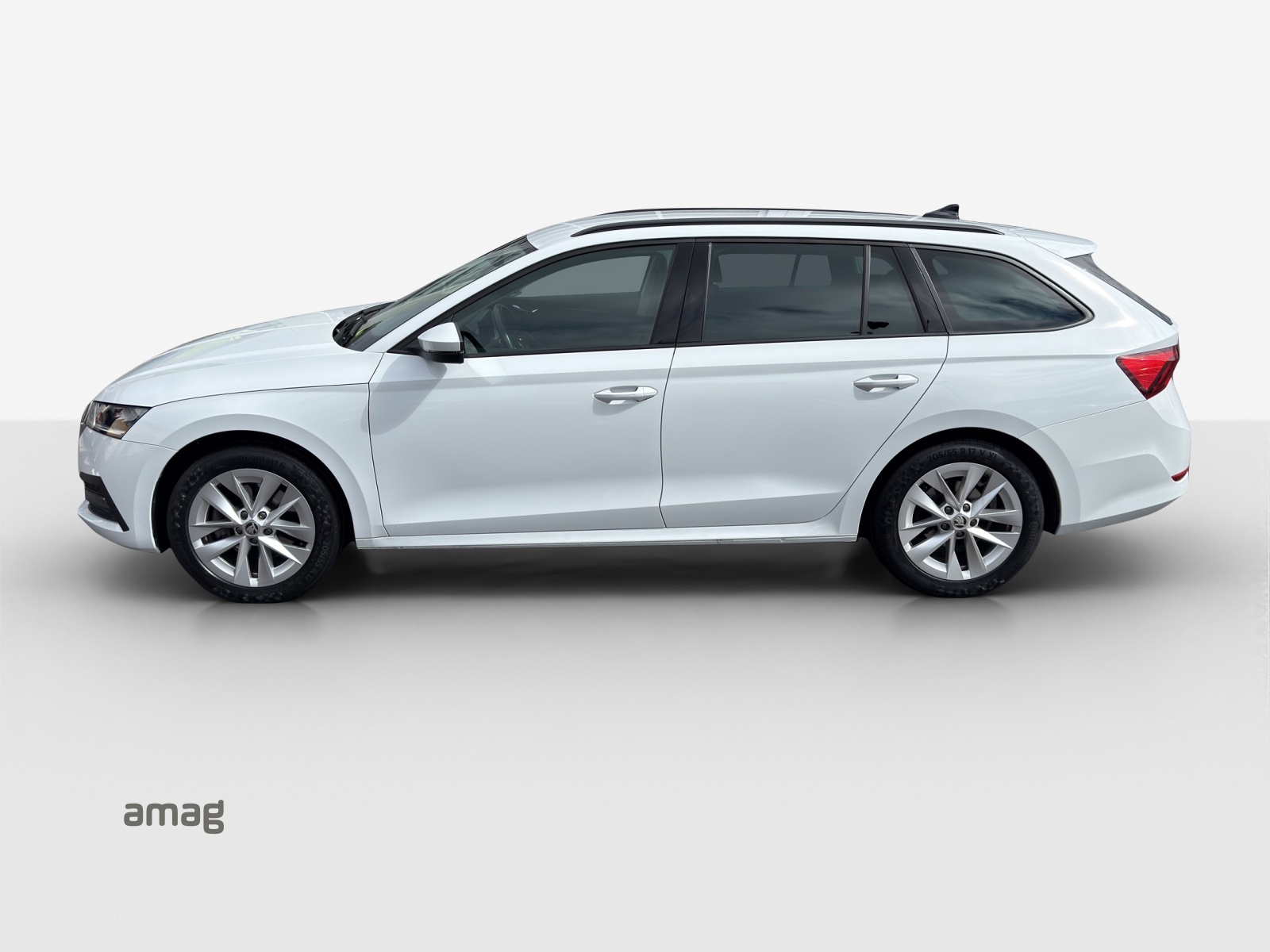 SKODA Octavia Combi 2.0 TSI Ambition DSG 4x4-image-1