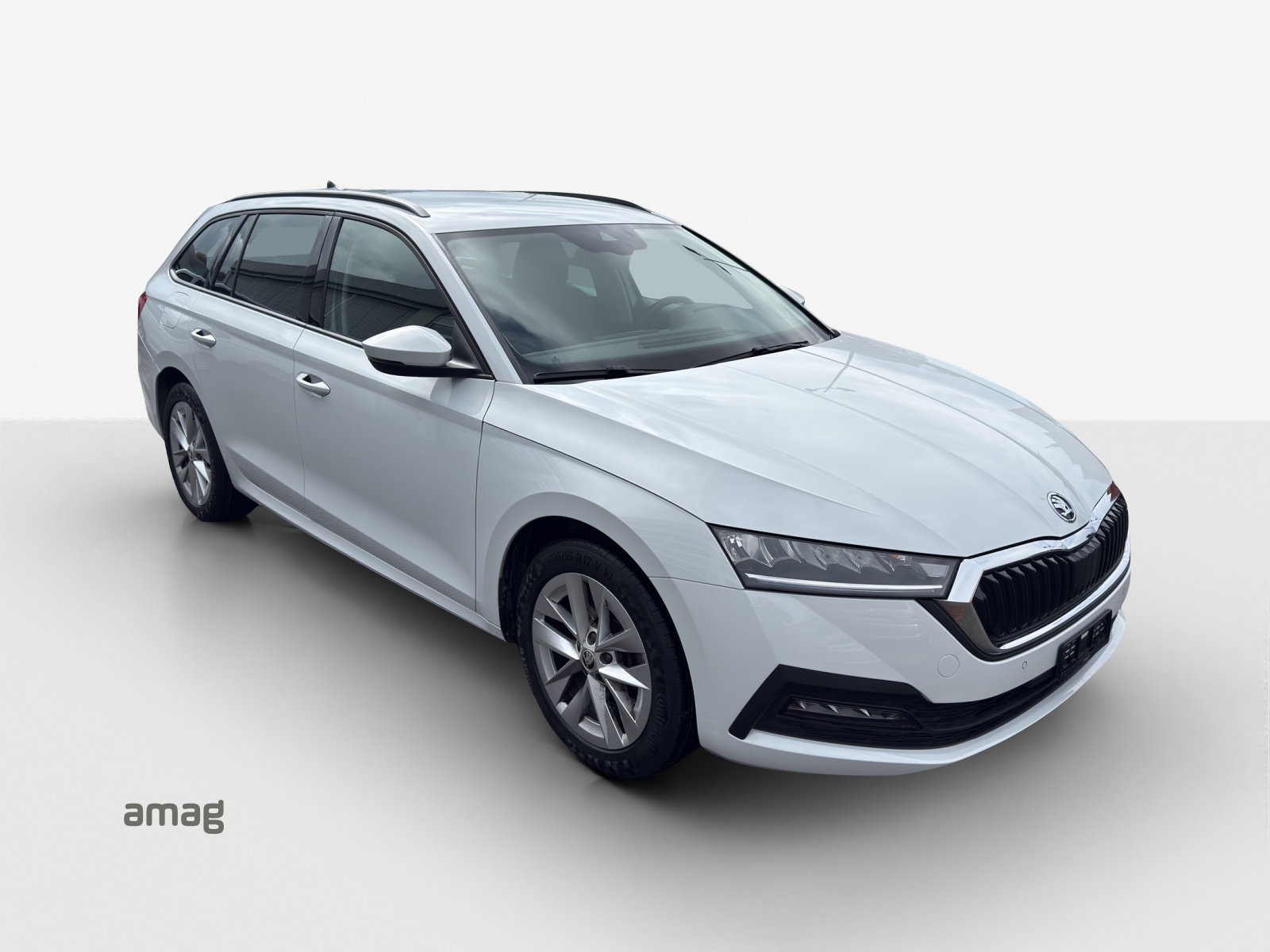 SKODA Octavia Combi 2.0 TSI Ambition DSG 4x4-image-5