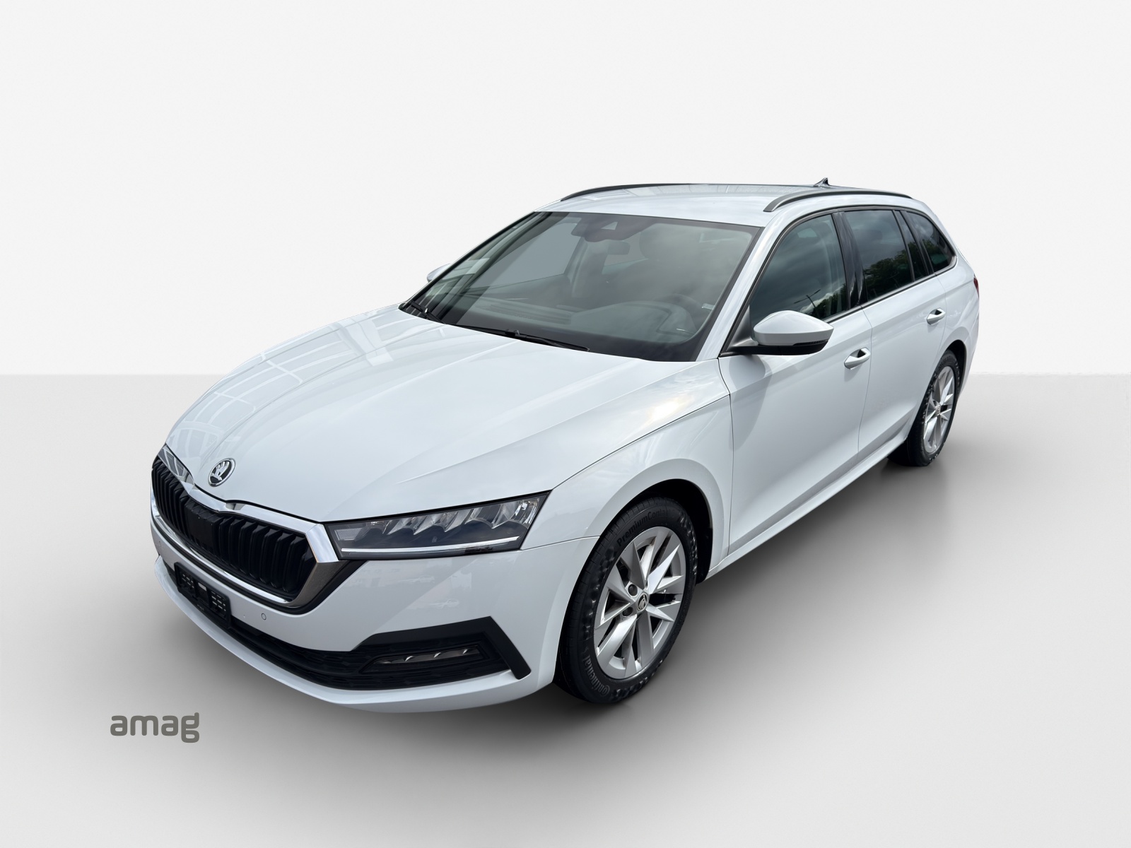 SKODA Octavia Combi 2.0 TSI Ambition DSG 4x4-image-0