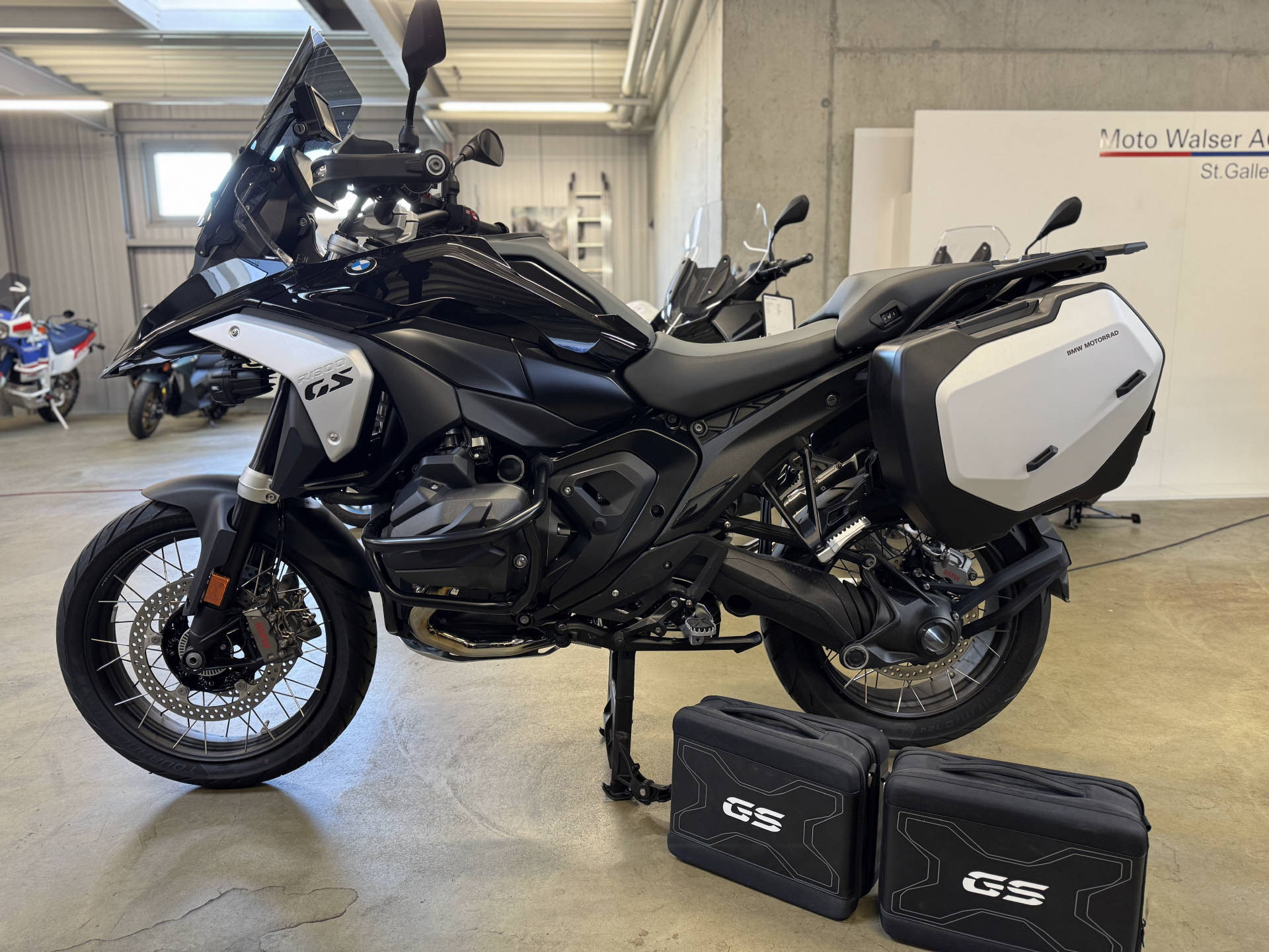 BMW R 1300 GS-showroom-element-1