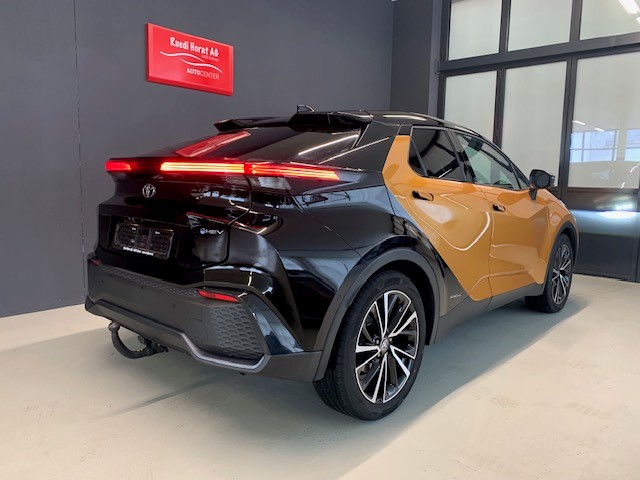 TOYOTA C-HR 2.0 HEV Style Premiere 4x4-image-3