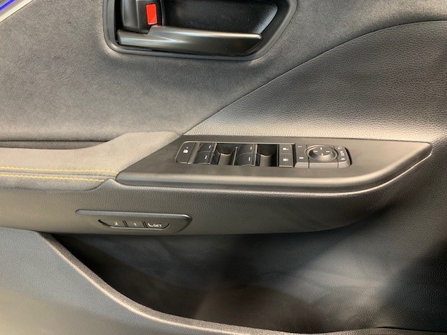TOYOTA C-HR 2.0 HEV Style Premiere 4x4-image-14