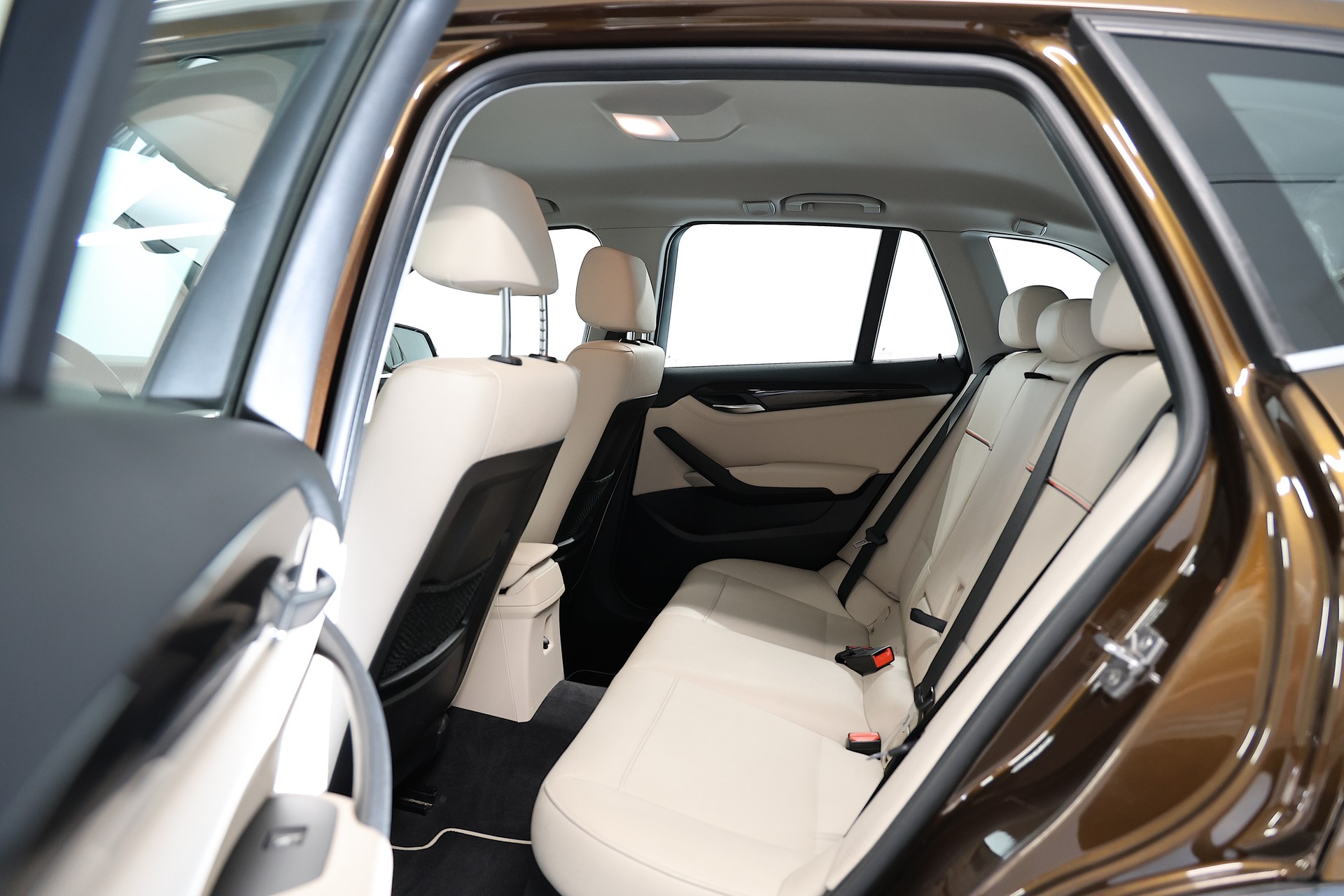 BMW X1 xDrive 20d xLine Steptronic-image-15