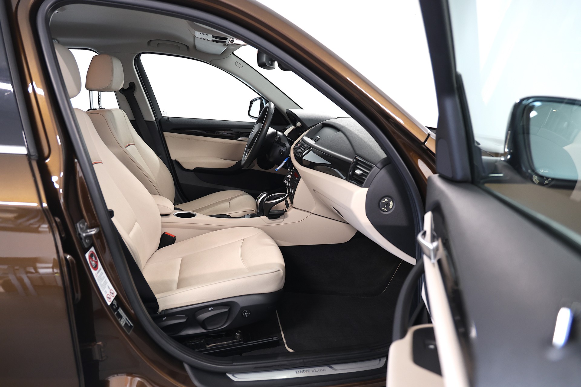 BMW X1 xDrive 20d xLine Steptronic-image-12
