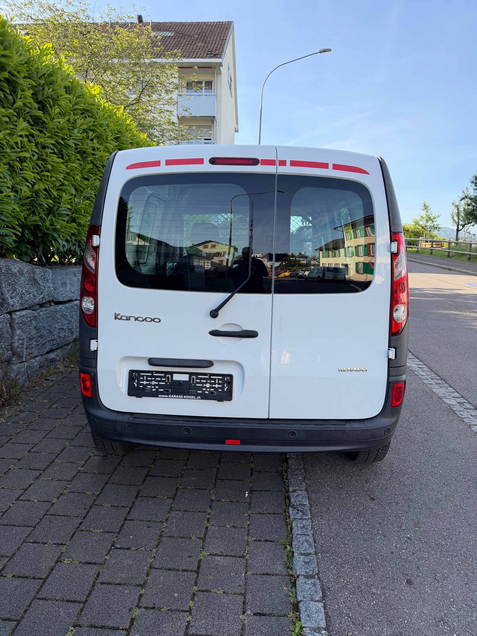 RENAULT Kangoo 1.6 105 Business A-image-5