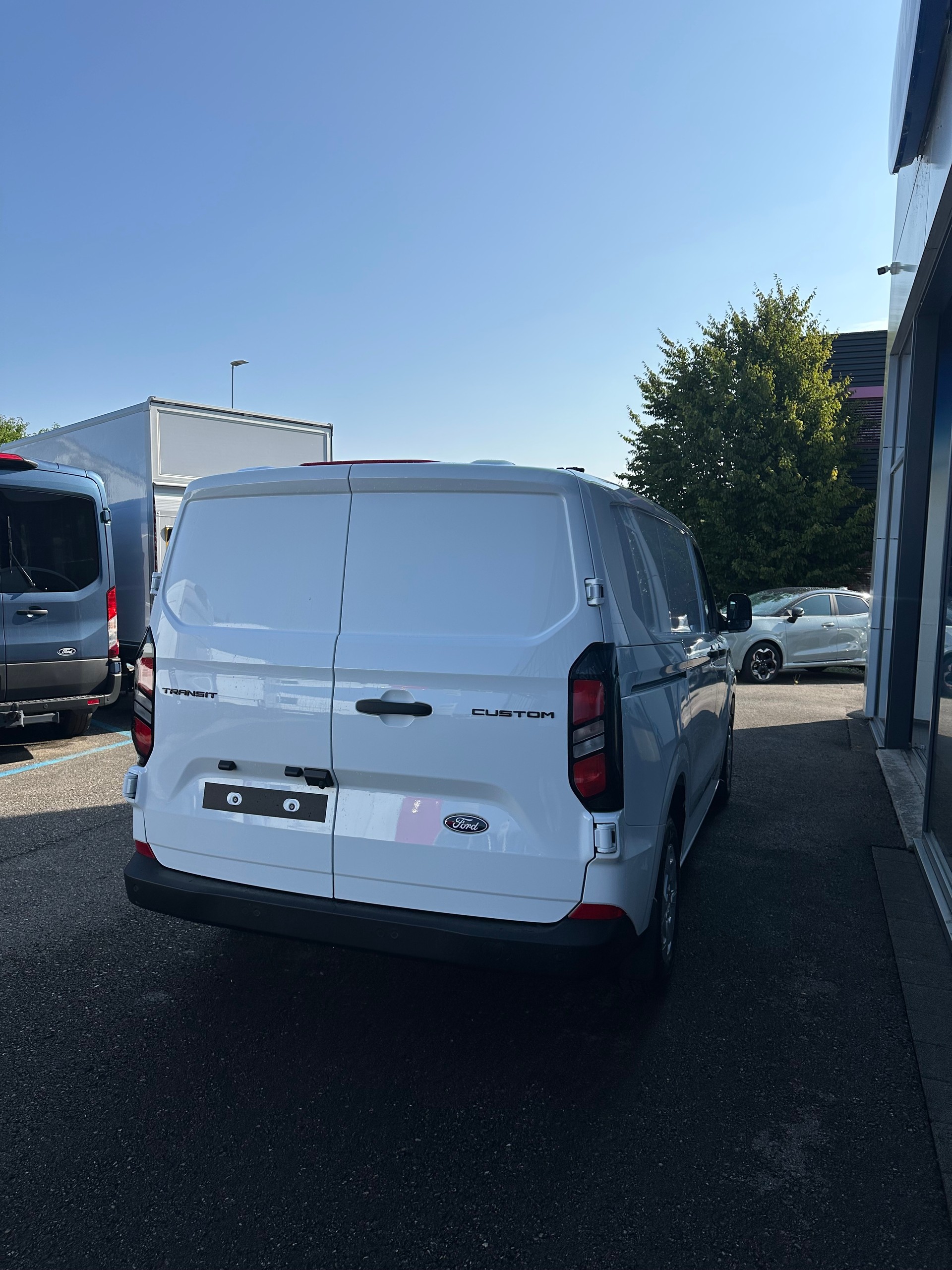 FORD Transit Custom Van 320 L1 2.0 EcoBl Trend/136CV/Man.-image-5