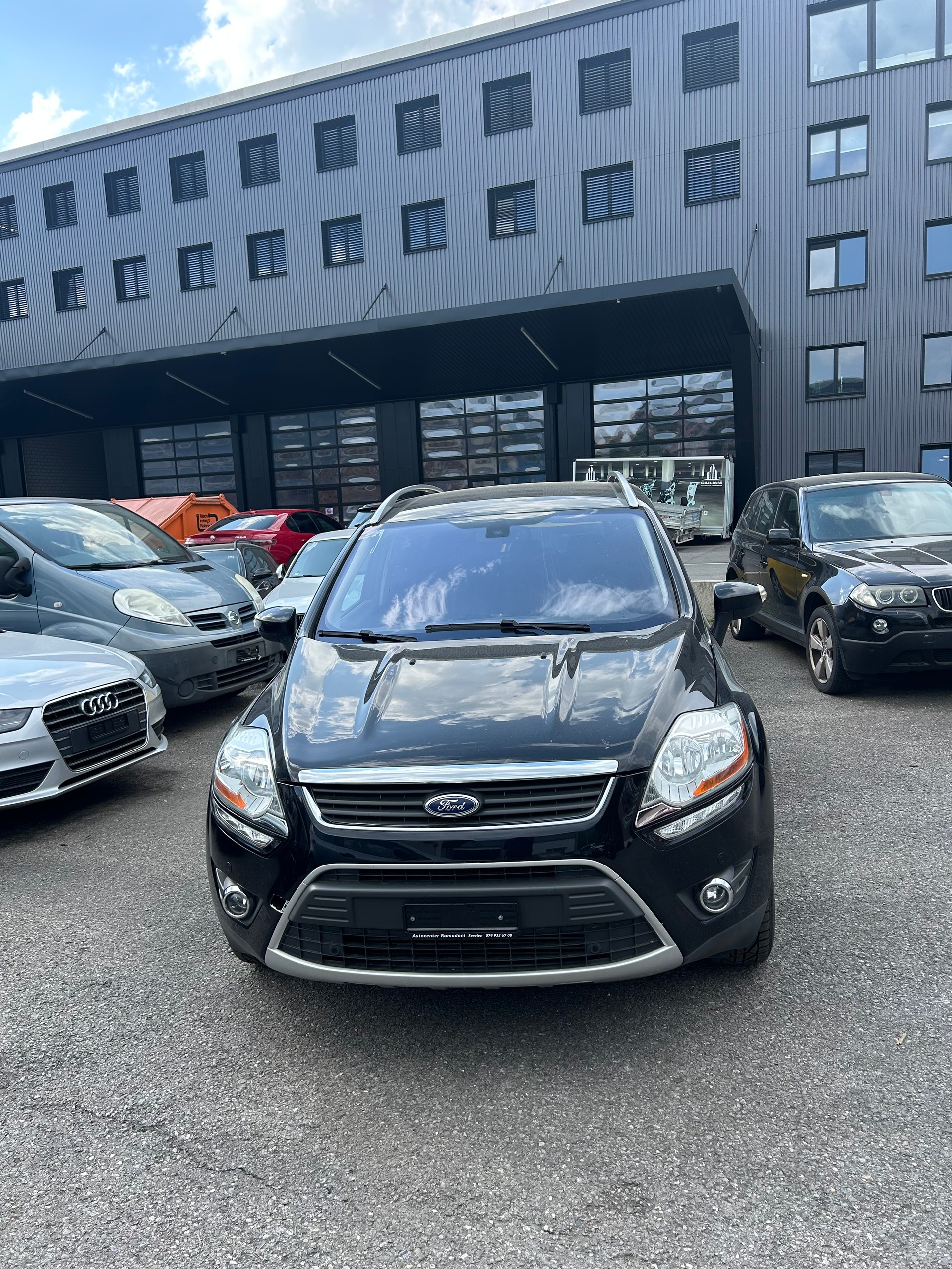 FORD Kuga 2.0 TDCi Individual 4WD PowerShift-image-9
