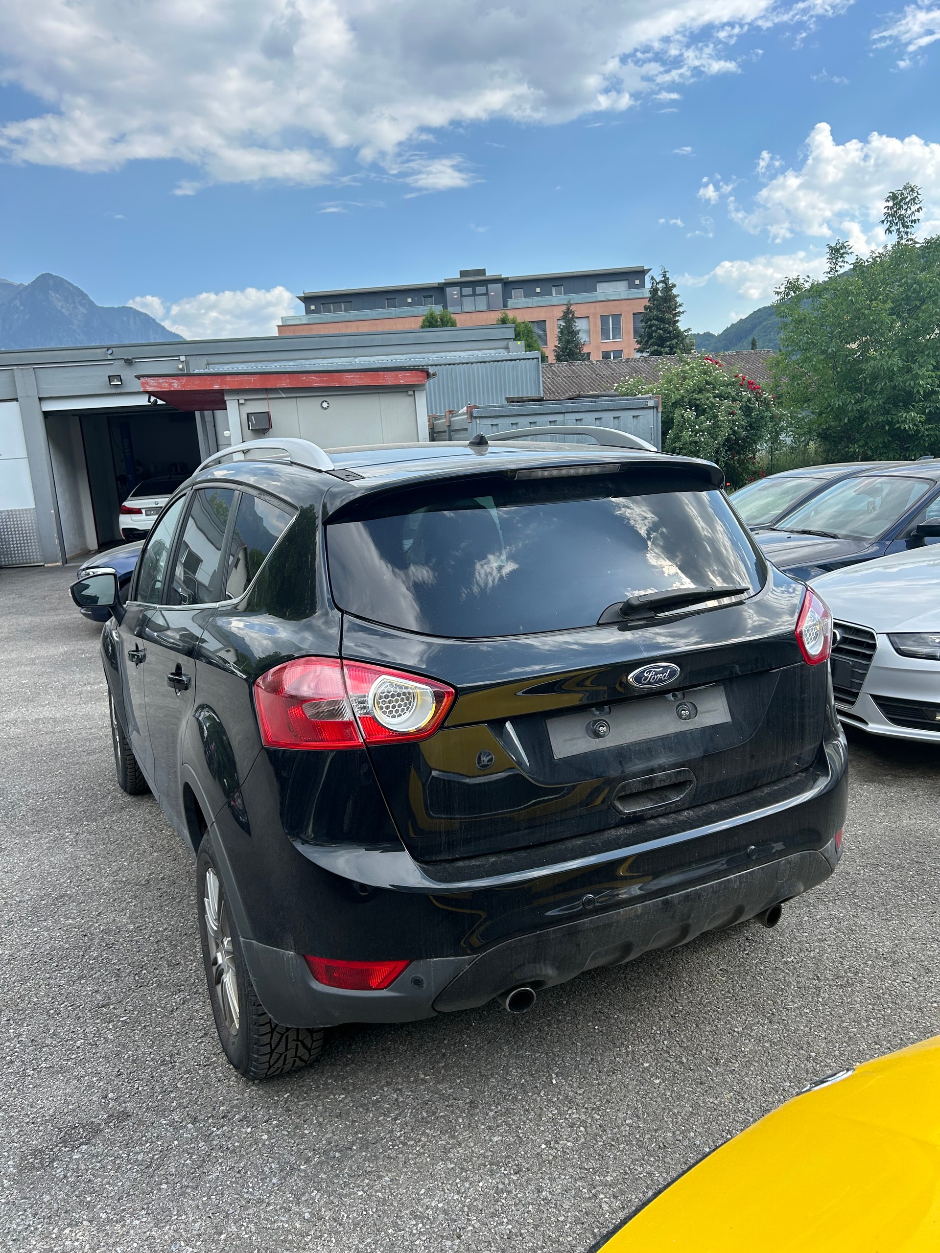 FORD Kuga 2.0 TDCi Individual 4WD PowerShift-image-6