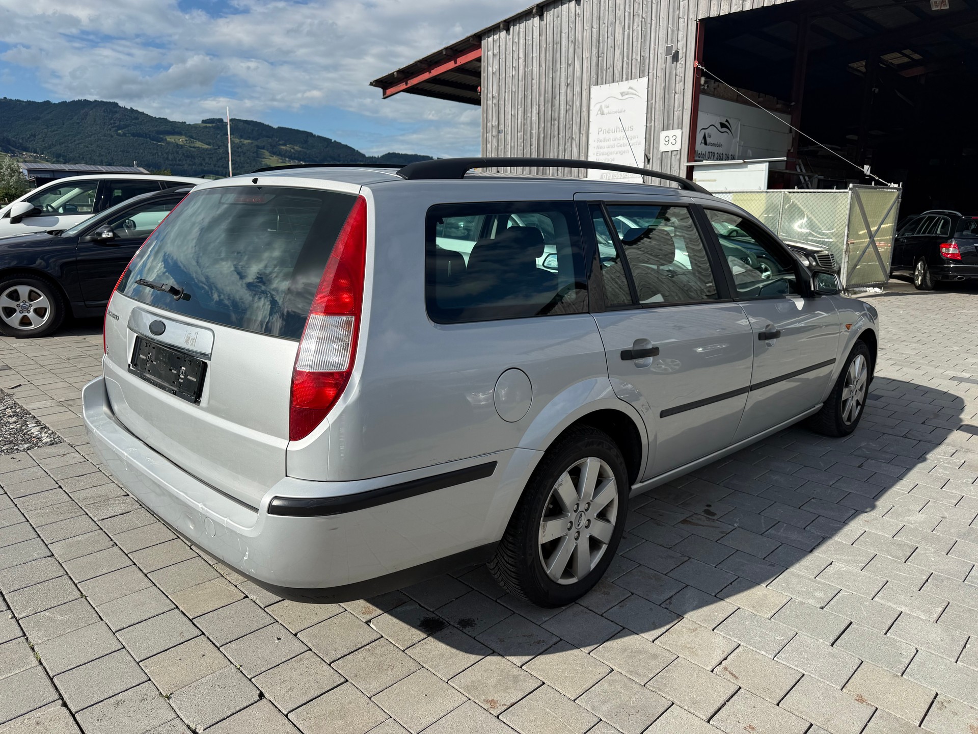 FORD Mondeo 2.0i 16V Trend-image-5