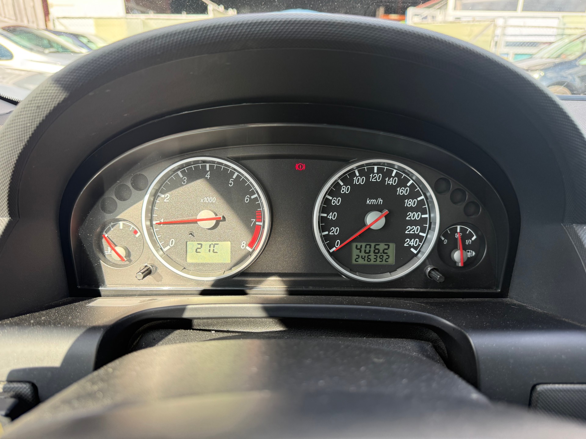 FORD Mondeo 2.0i 16V Trend-image-11
