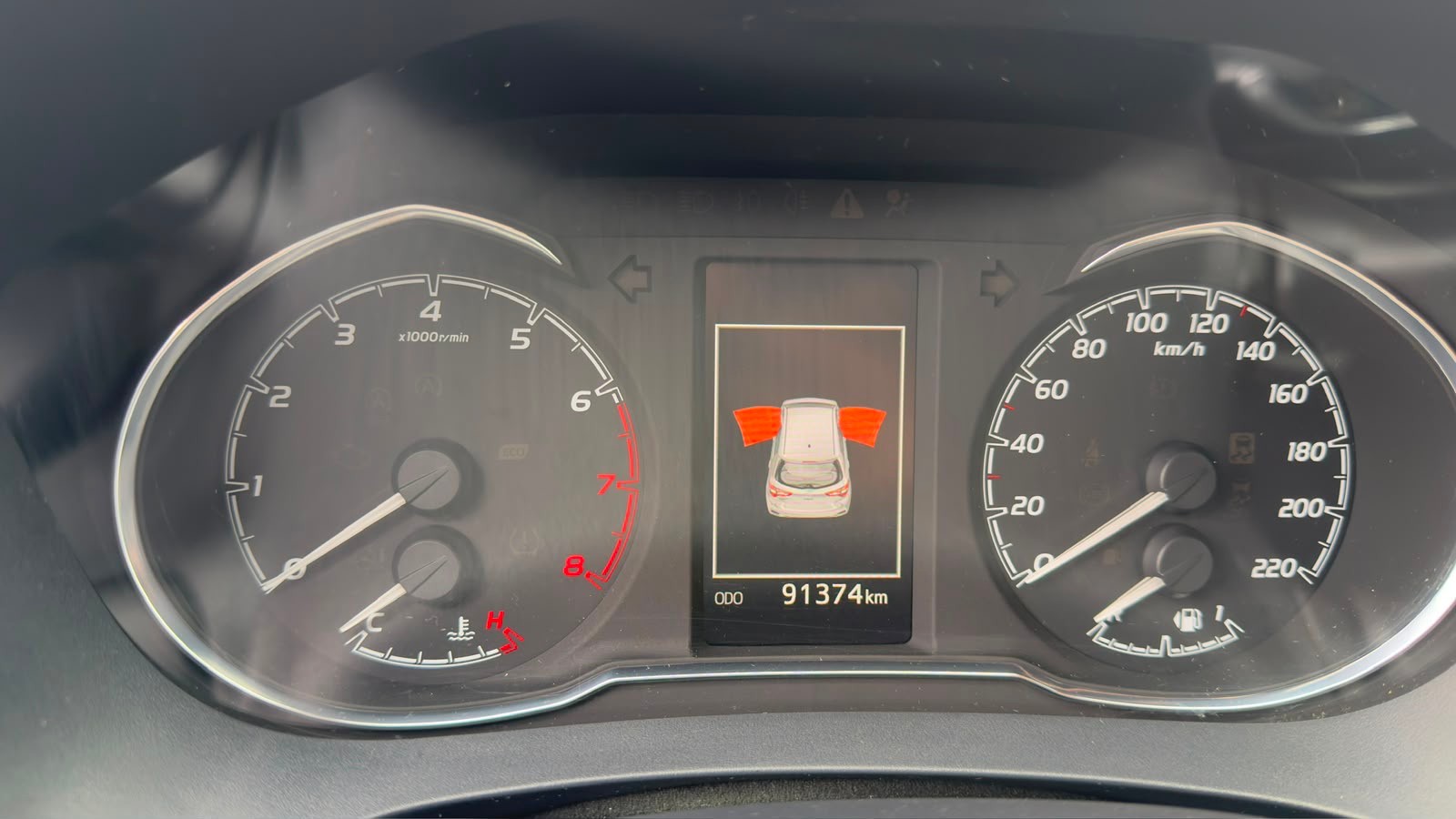 TOYOTA Yaris 1.5 Comfort CVT-image-13