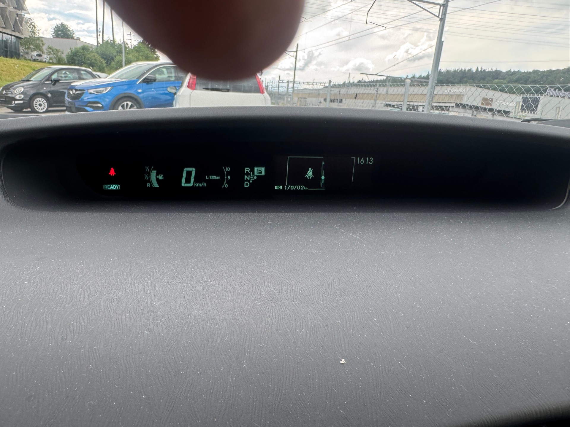 TOYOTA Prius 1.8 16V HSD Sol-image-9
