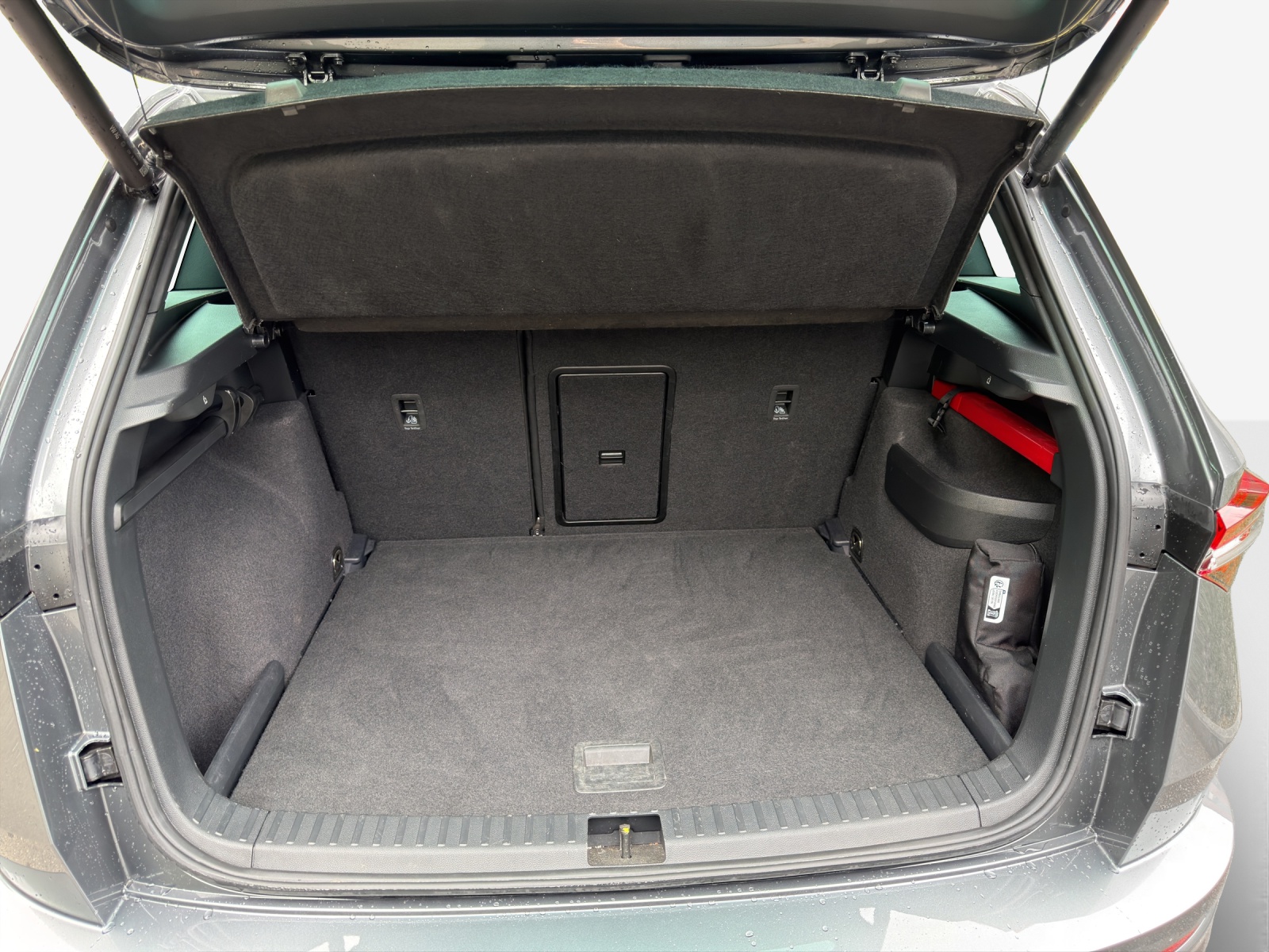 SKODA Karoq 2.0 TSI SportLine 4x4 DSG-image-12