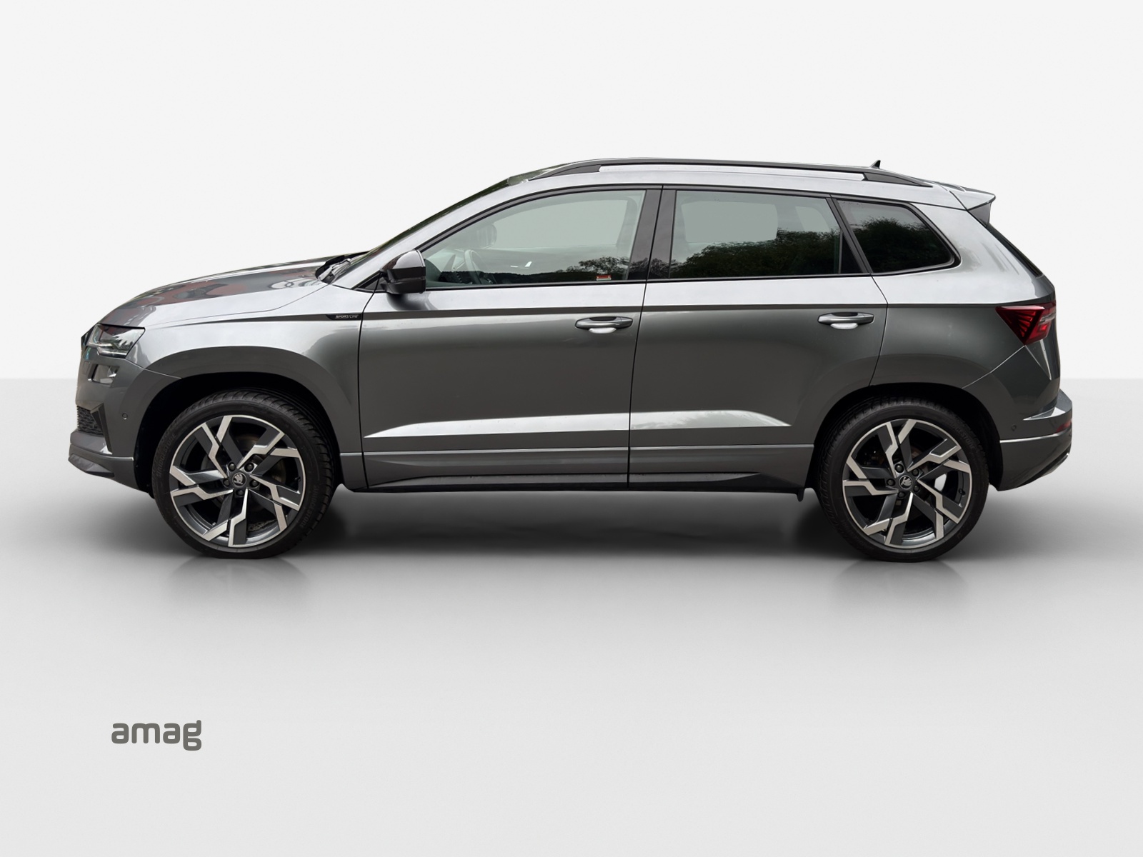 SKODA Karoq 2.0 TSI SportLine 4x4 DSG-image-1
