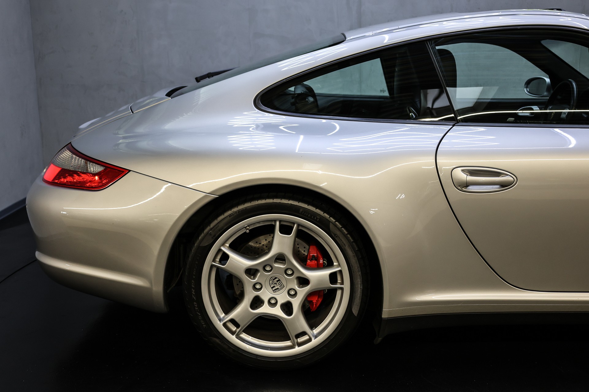 PORSCHE 911 Carrera 4S-image-15