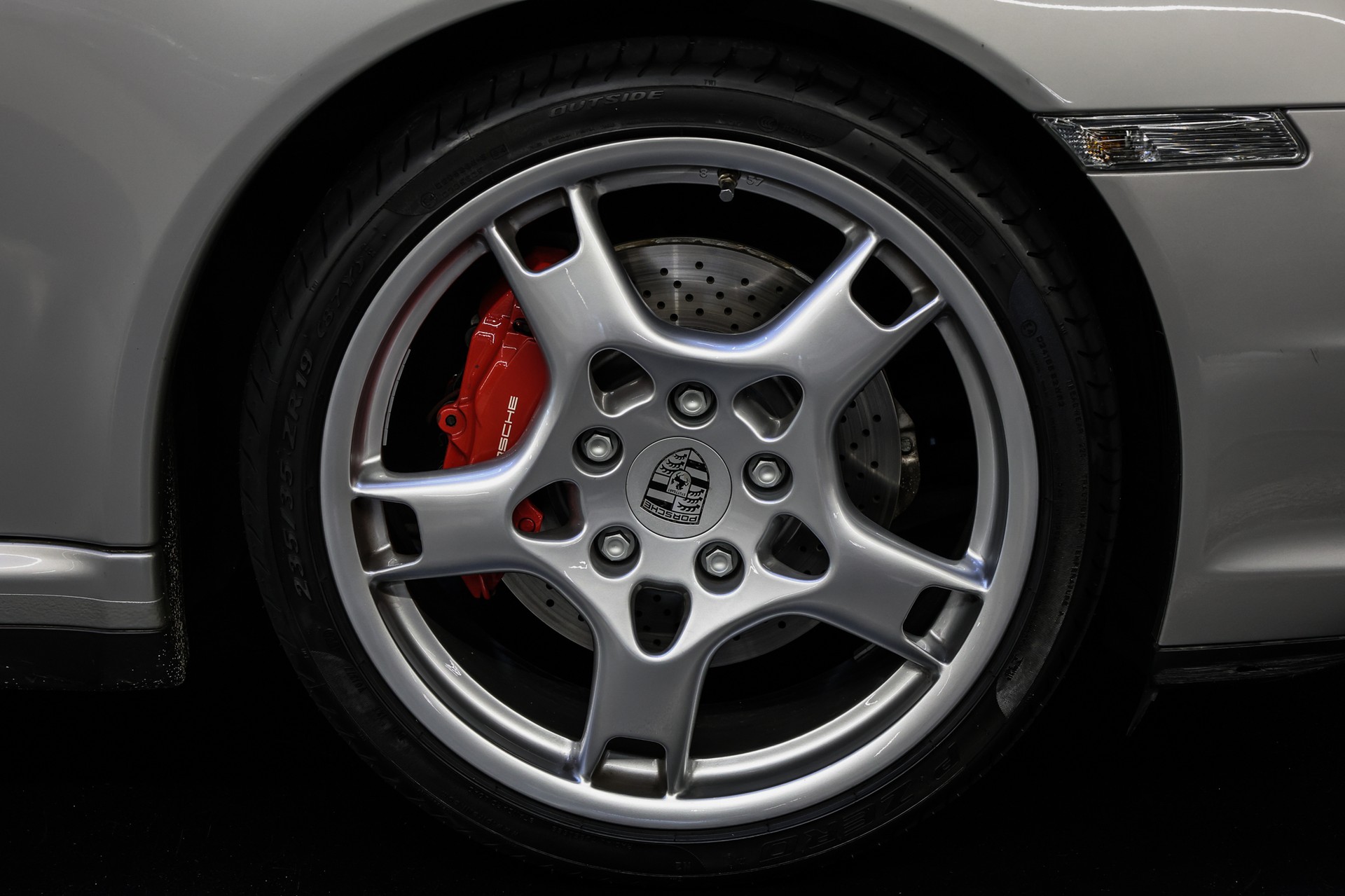 PORSCHE 911 Carrera 4S-image-17