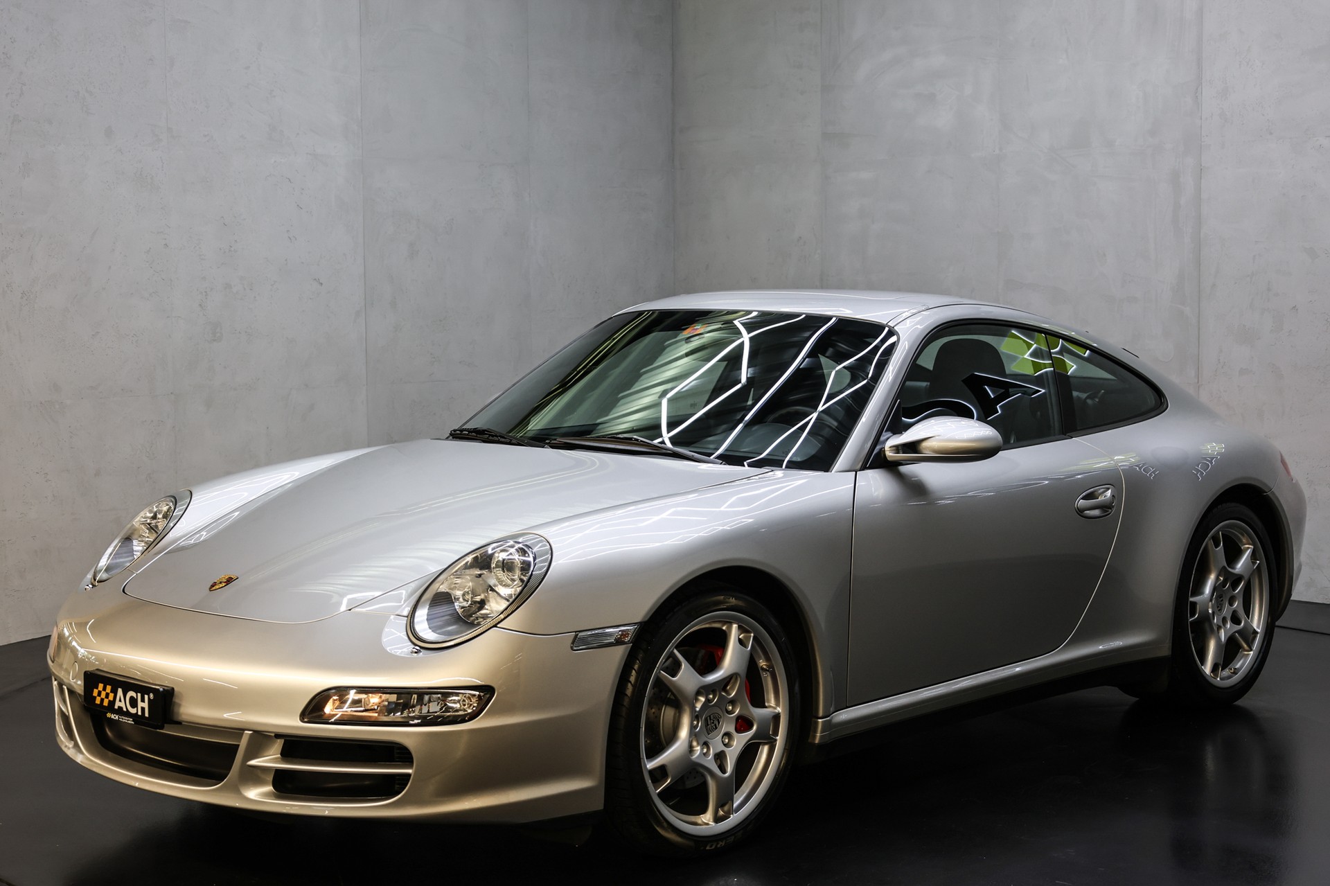 PORSCHE 911 Carrera 4S-showroom-element-2