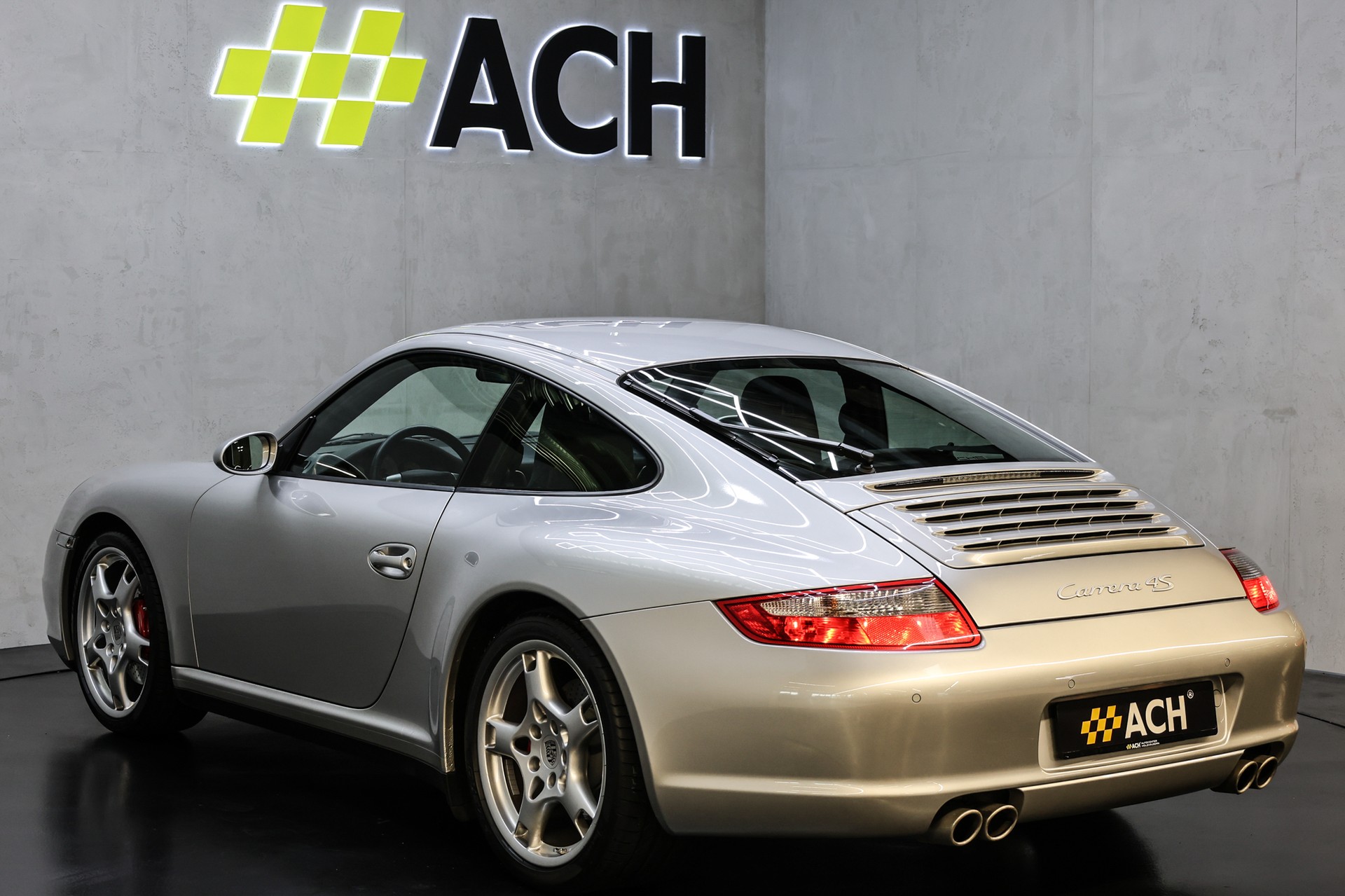 PORSCHE 911 Carrera 4S-showroom-element-3
