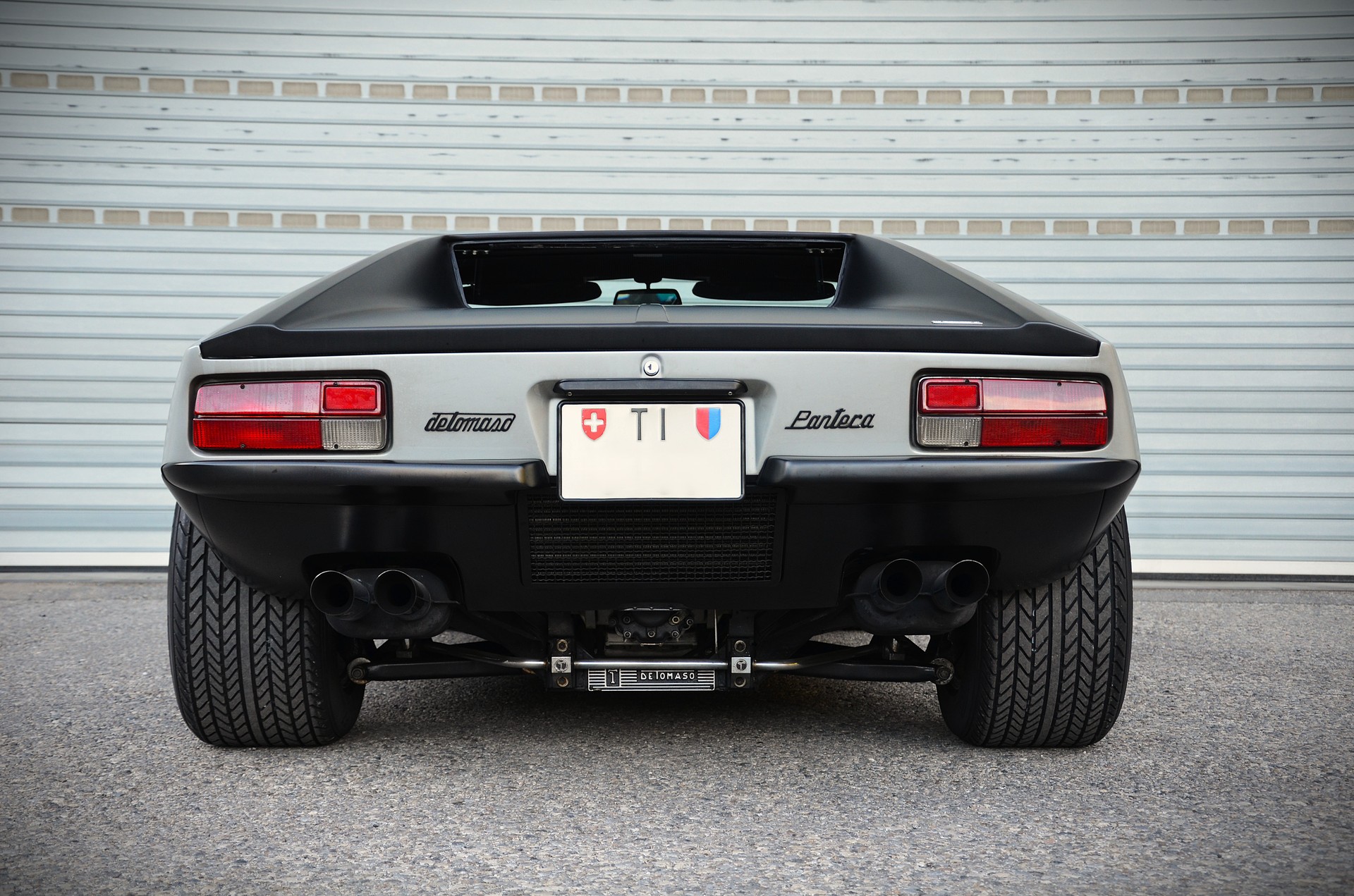 DE TOMASO PANTERA GTS-image-8