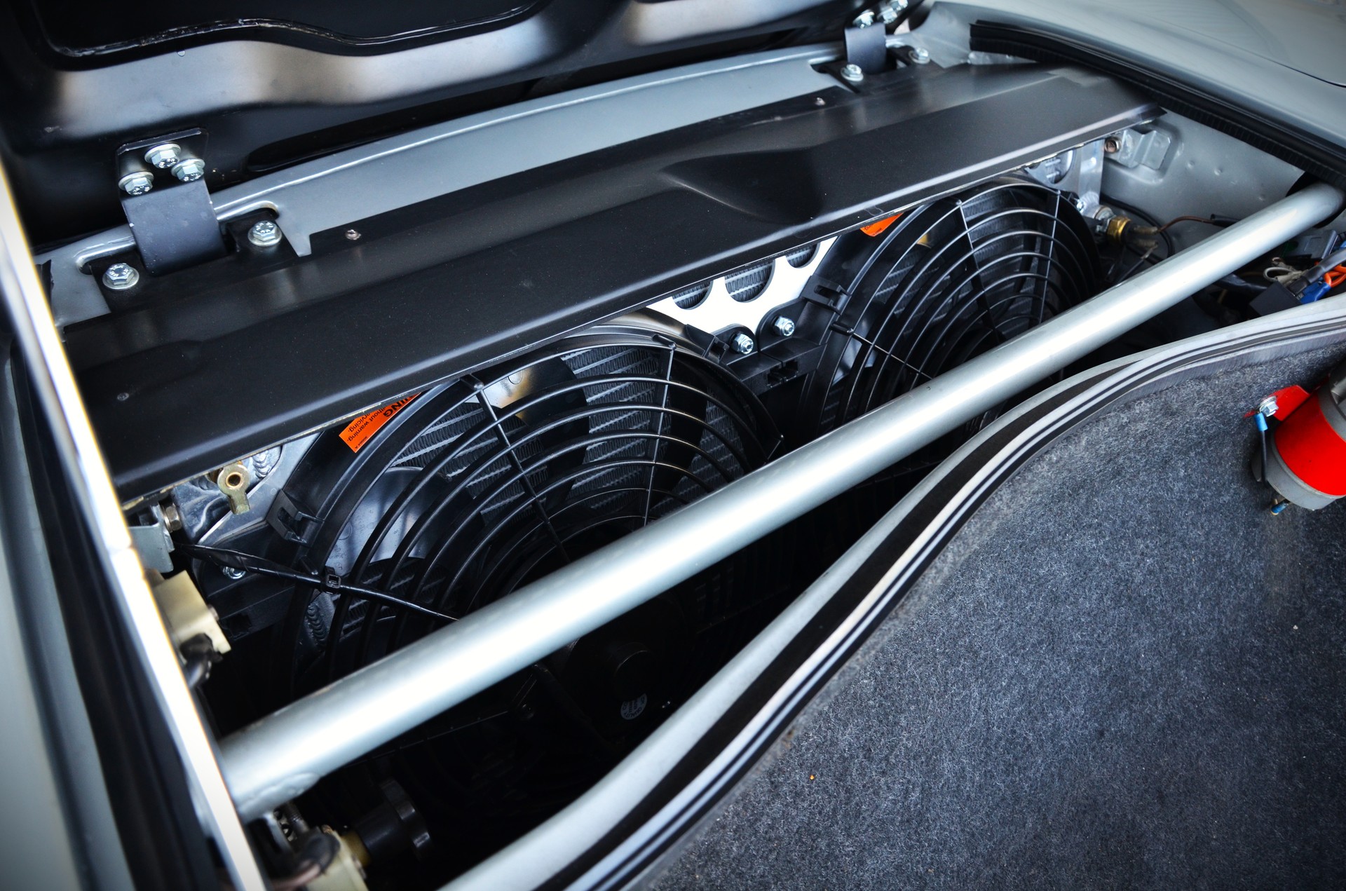 DE TOMASO PANTERA GTS-image-13