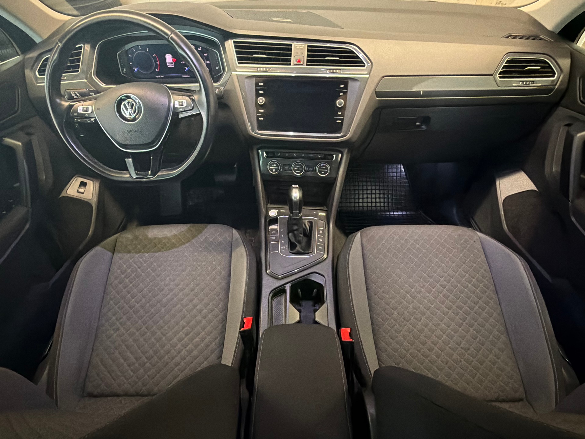 VW Tiguan 1.5TSI Evo Comfortline DSG-image-8