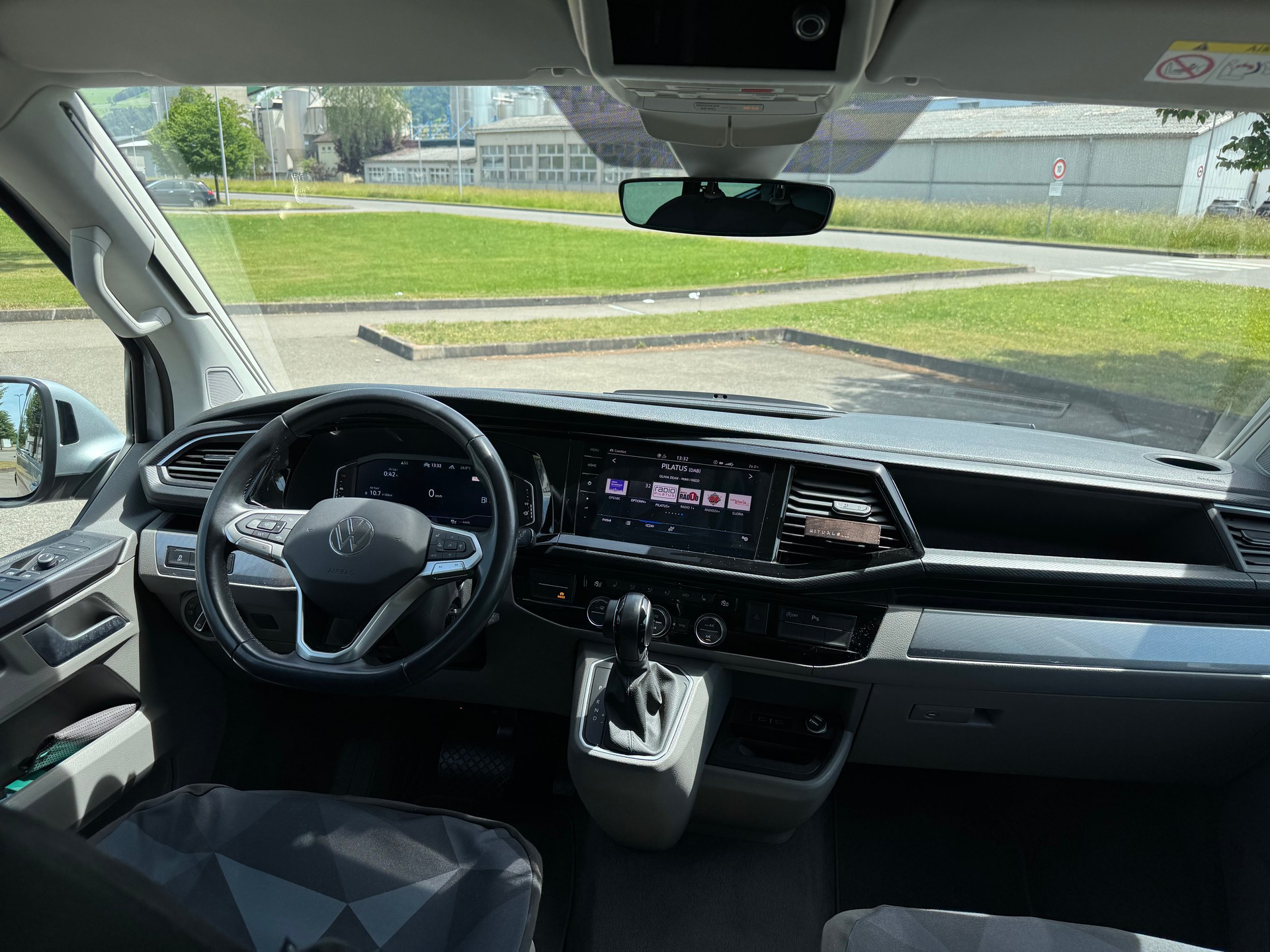 VW T6.1 California 2.0 Bi-TDI Ocean Liberty 4Motion DSG-image-6