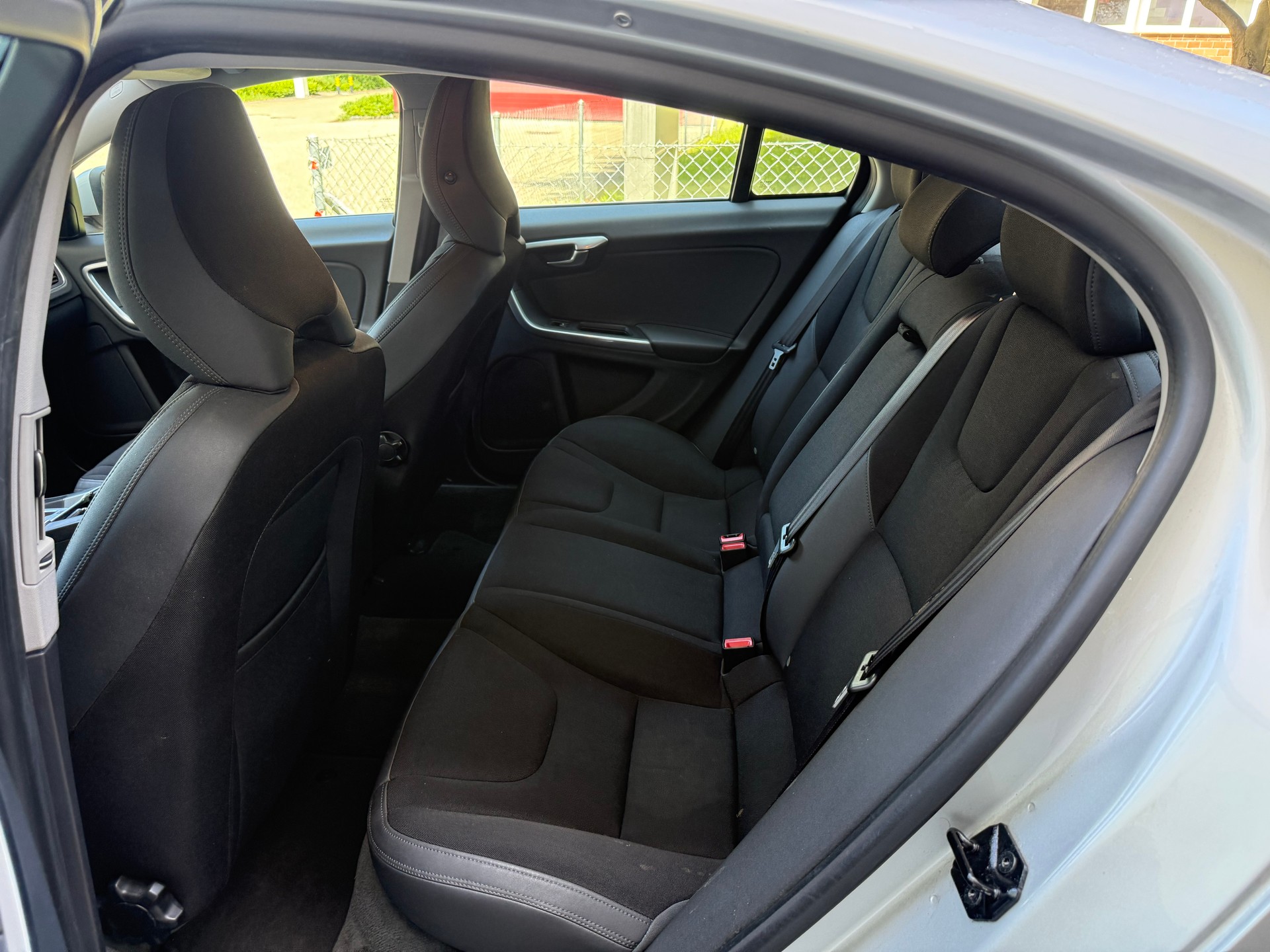 VOLVO S60 D3 Kinetic Geartronic-image-7