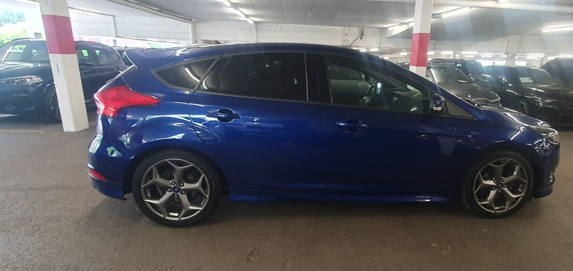 FORD Focus 1.0 SCTi ST Line-image-6