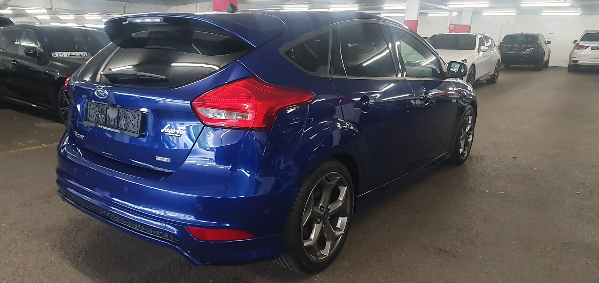 FORD Focus 1.0 SCTi ST Line-image-5