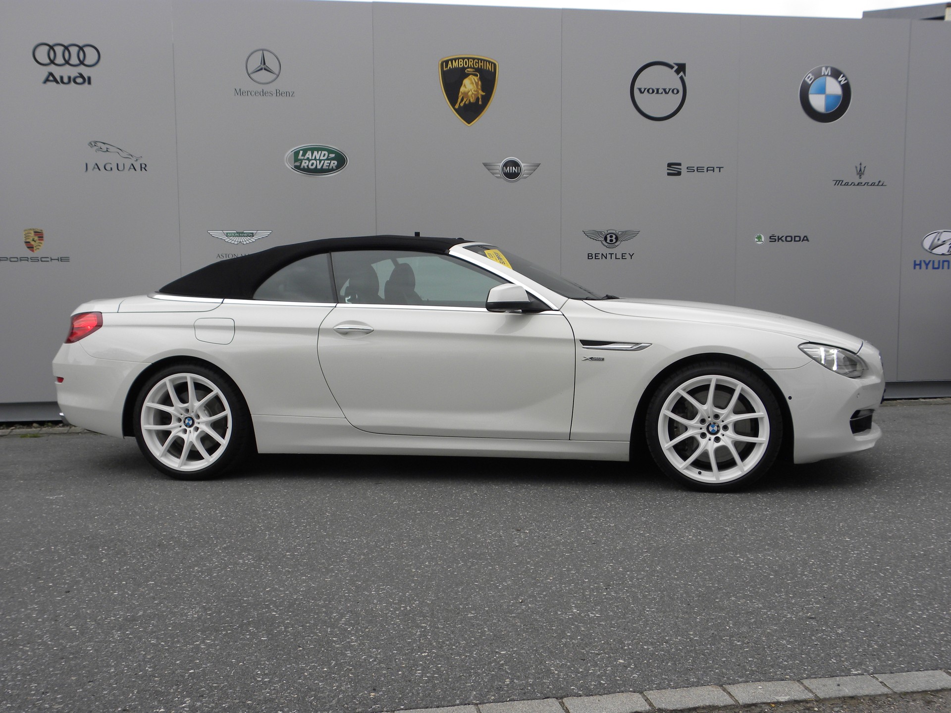 BMW 650i Cabrio xDrive-image-4