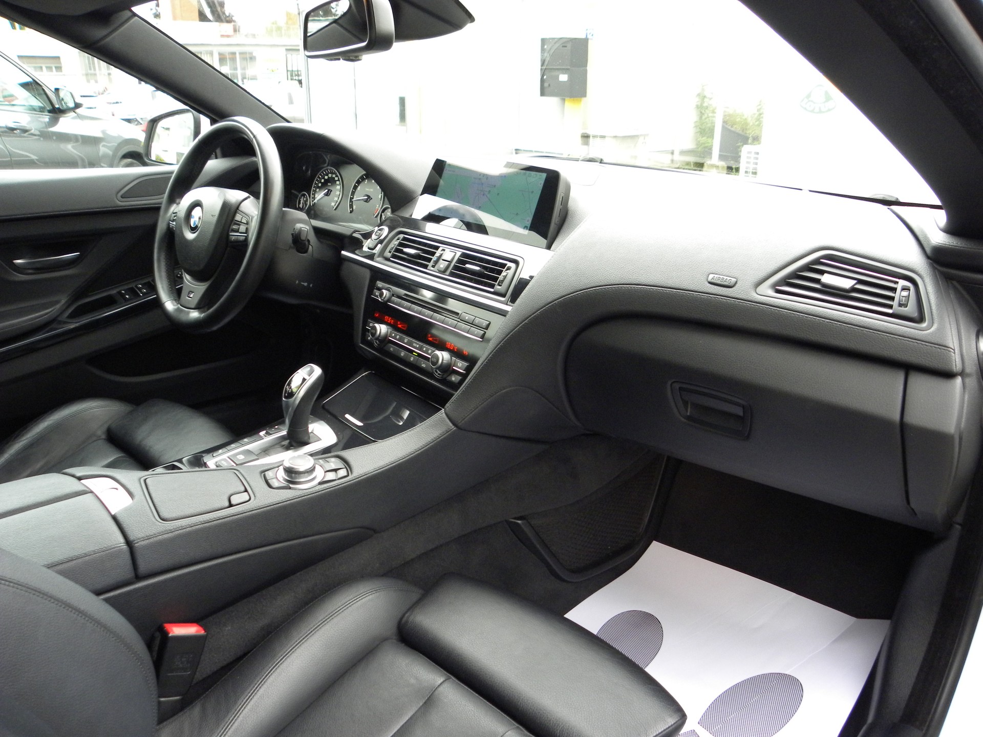 BMW 650i Cabrio xDrive-image-7