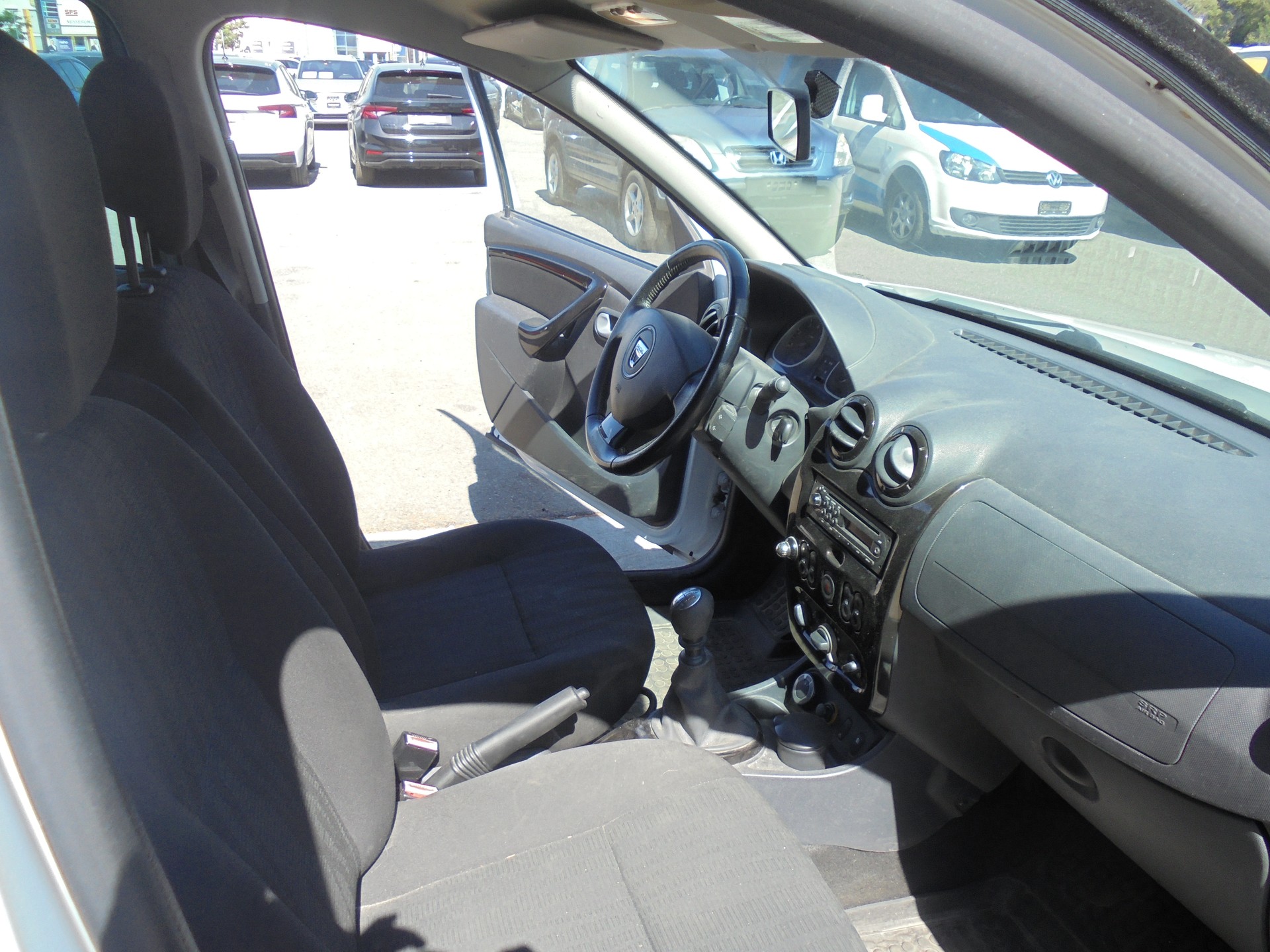 DACIA Duster 1.5 dCi Lauréate 4x4-image-7