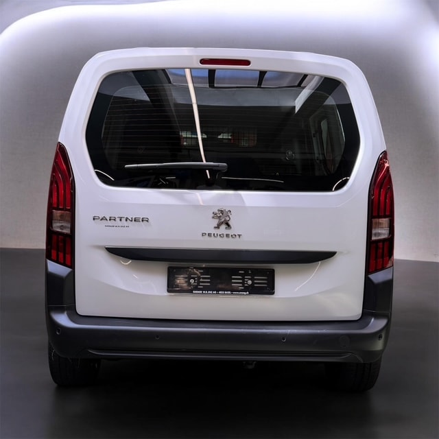 PEUGEOT Partner 1.2 Pure Tech s/s Premium EAT8 1000kg-image-6