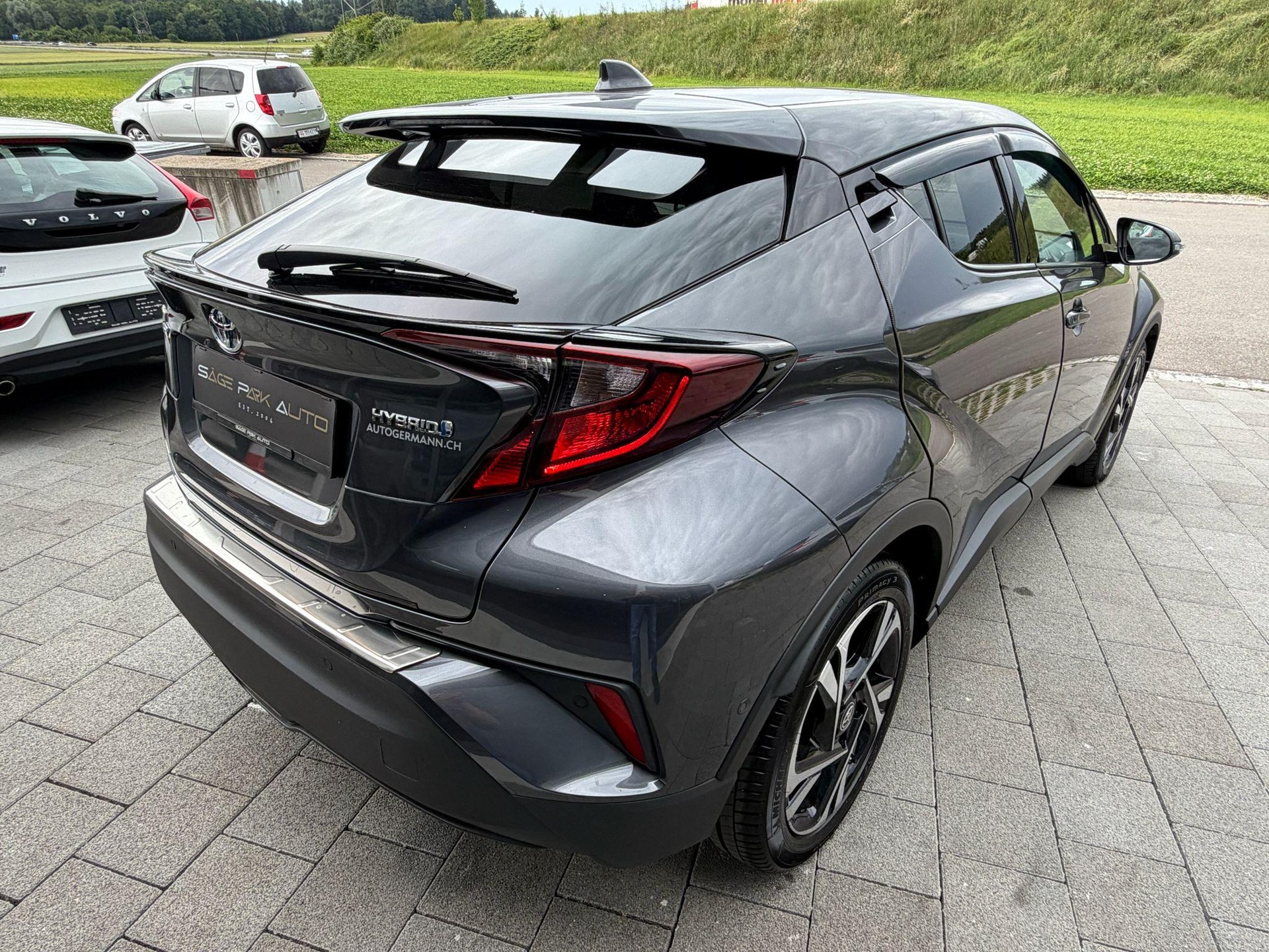 TOYOTA C-HR 1.8 VVTi HSD Trend-image-5