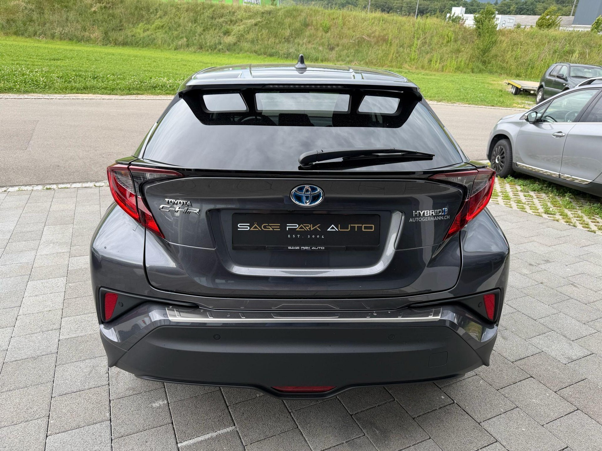 TOYOTA C-HR 1.8 VVTi HSD Trend-image-6