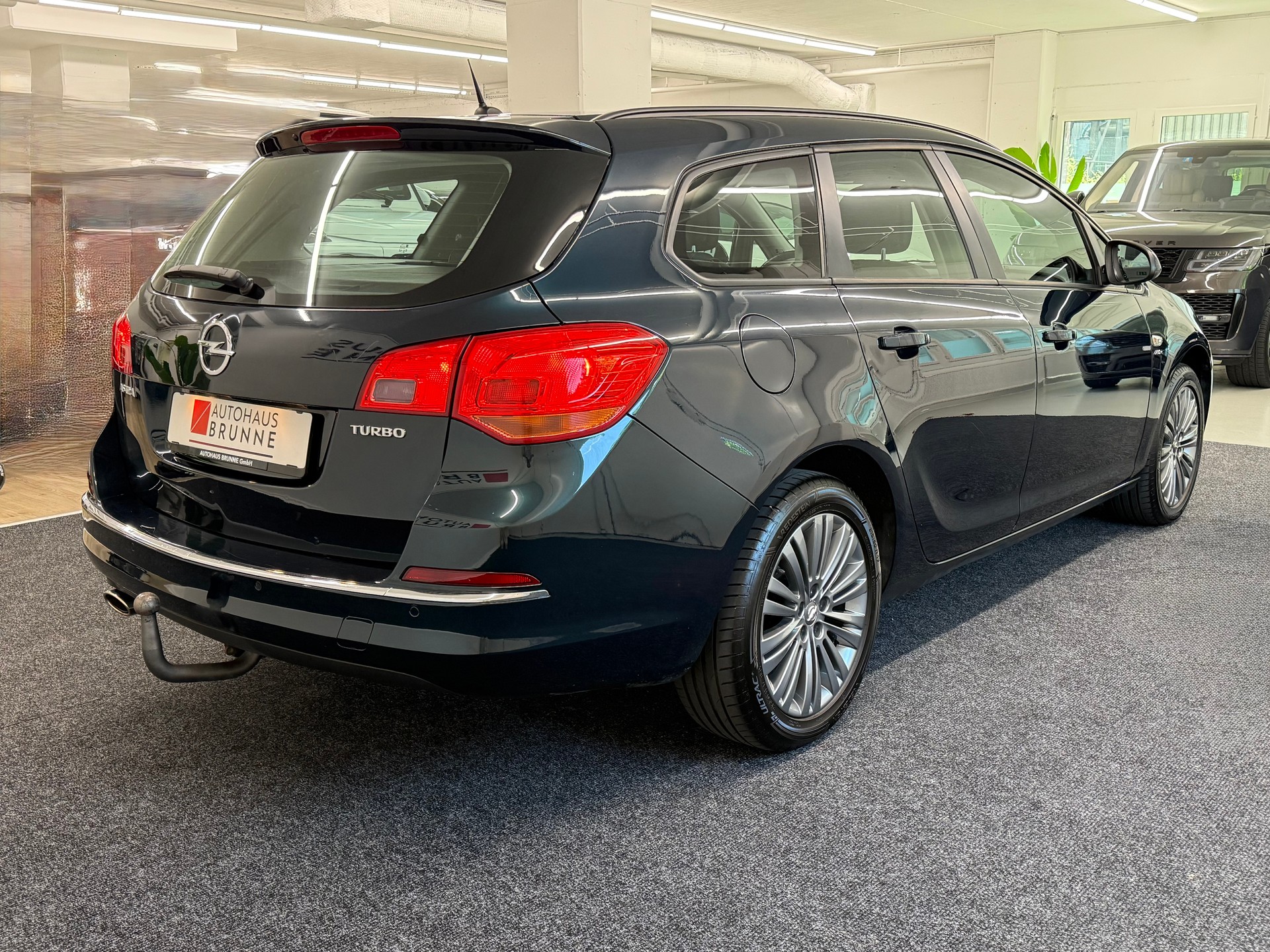 OPEL Astra SportsTourer 1.4i 16V Turbo Active AHK-image-3