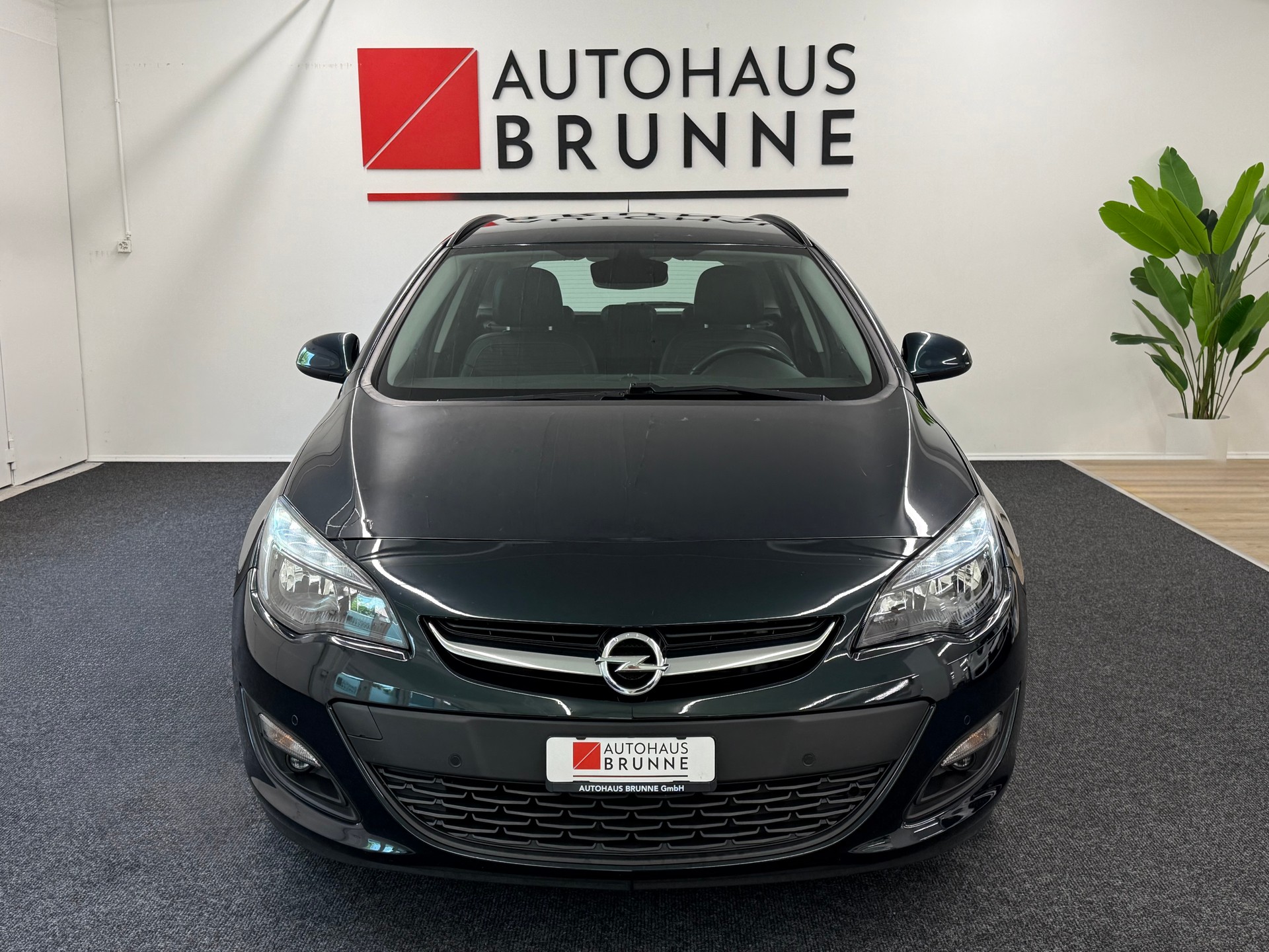OPEL Astra SportsTourer 1.4i 16V Turbo Active AHK-image-1