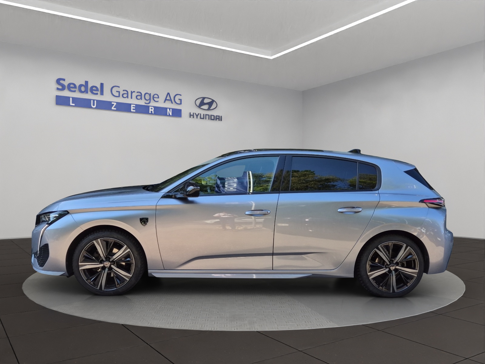 PEUGEOT 308 1.2 PureTech GT Pack-image-2
