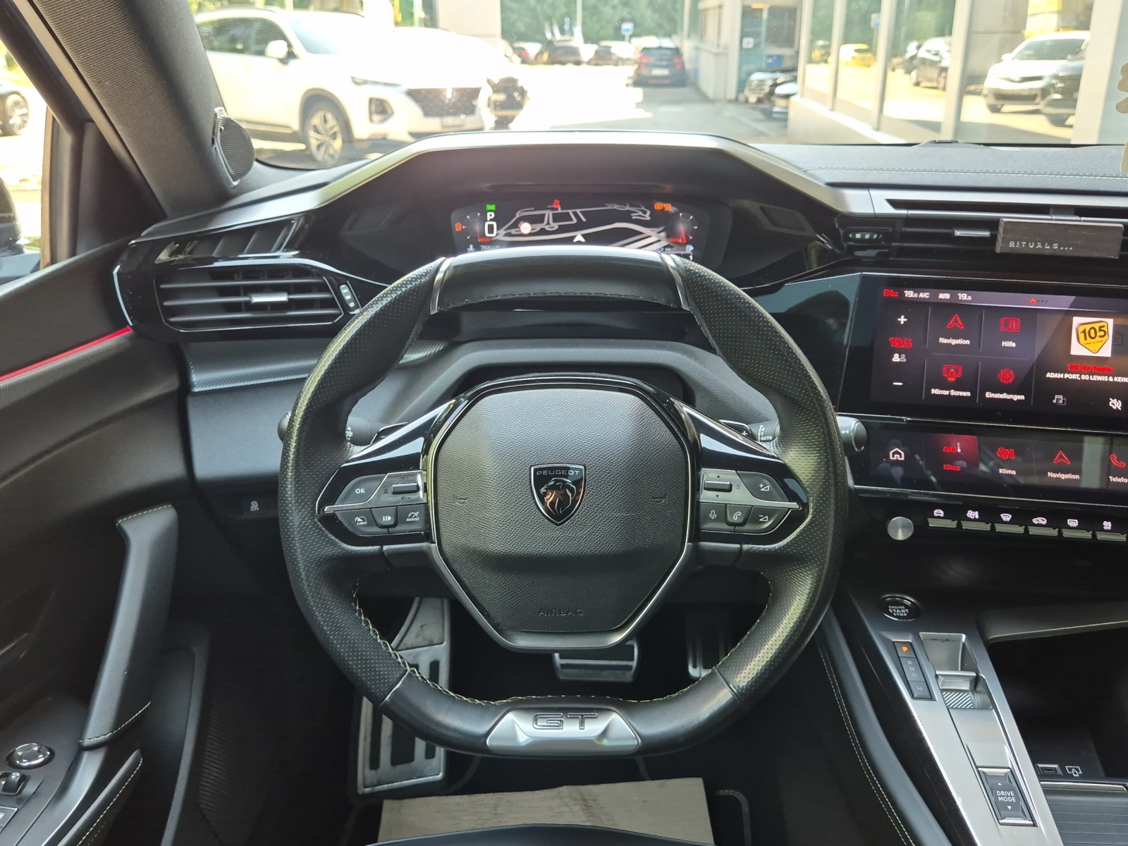 PEUGEOT 308 1.2 PureTech GT Pack-image-6