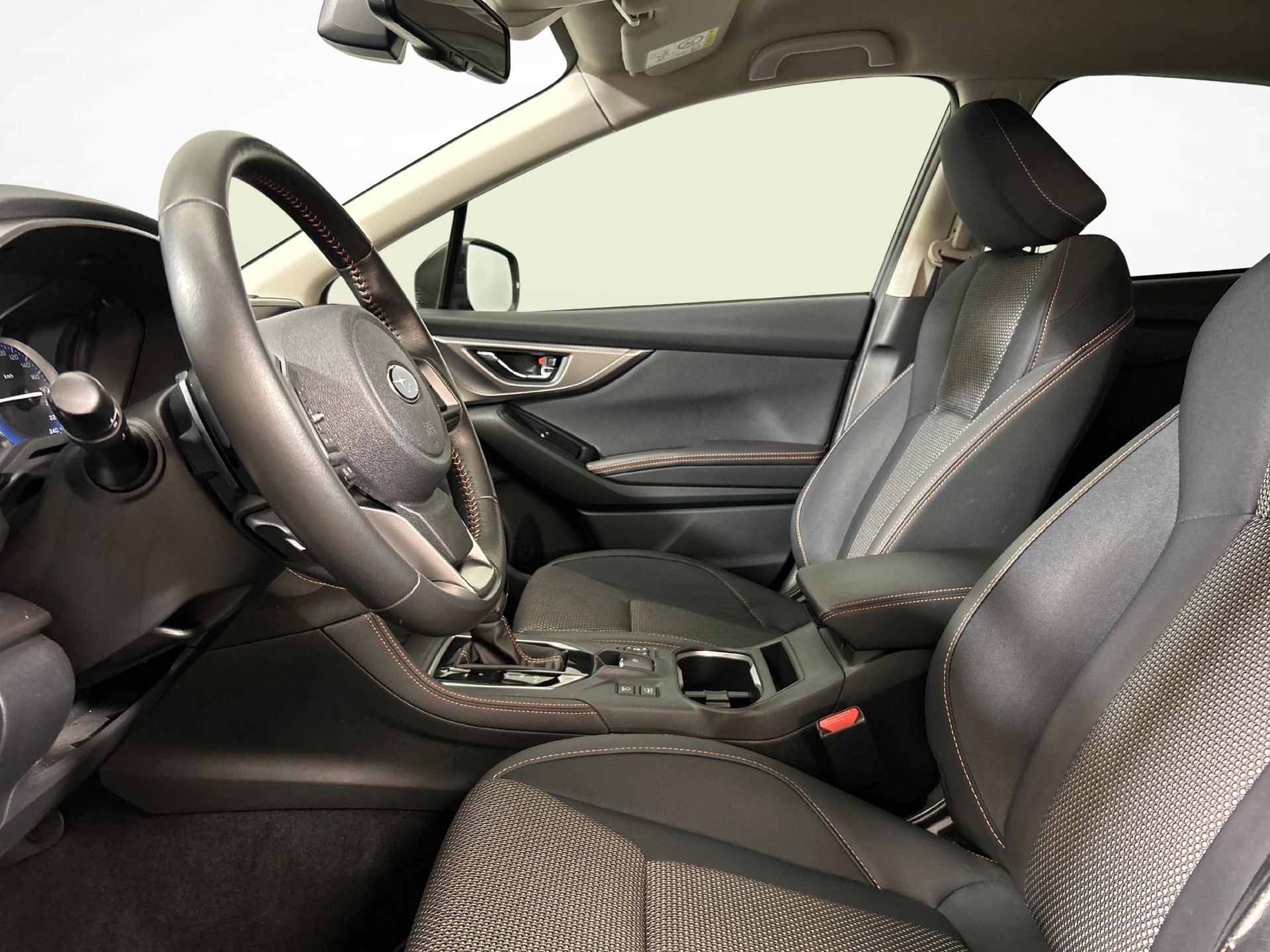 SUBARU XV 2.0i e-Boxer Swiss Plus-showroom-element-2