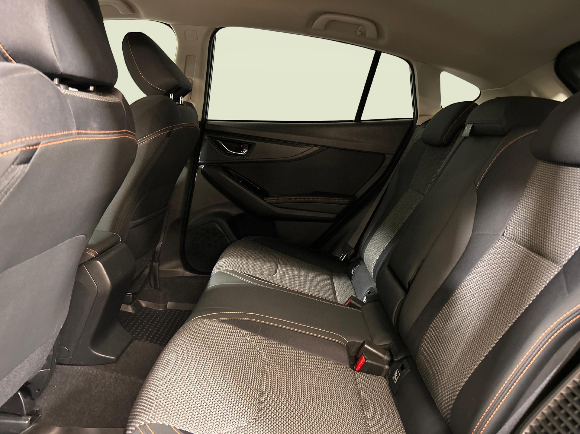 SUBARU XV 2.0i e-Boxer Swiss Plus-showroom-element-3