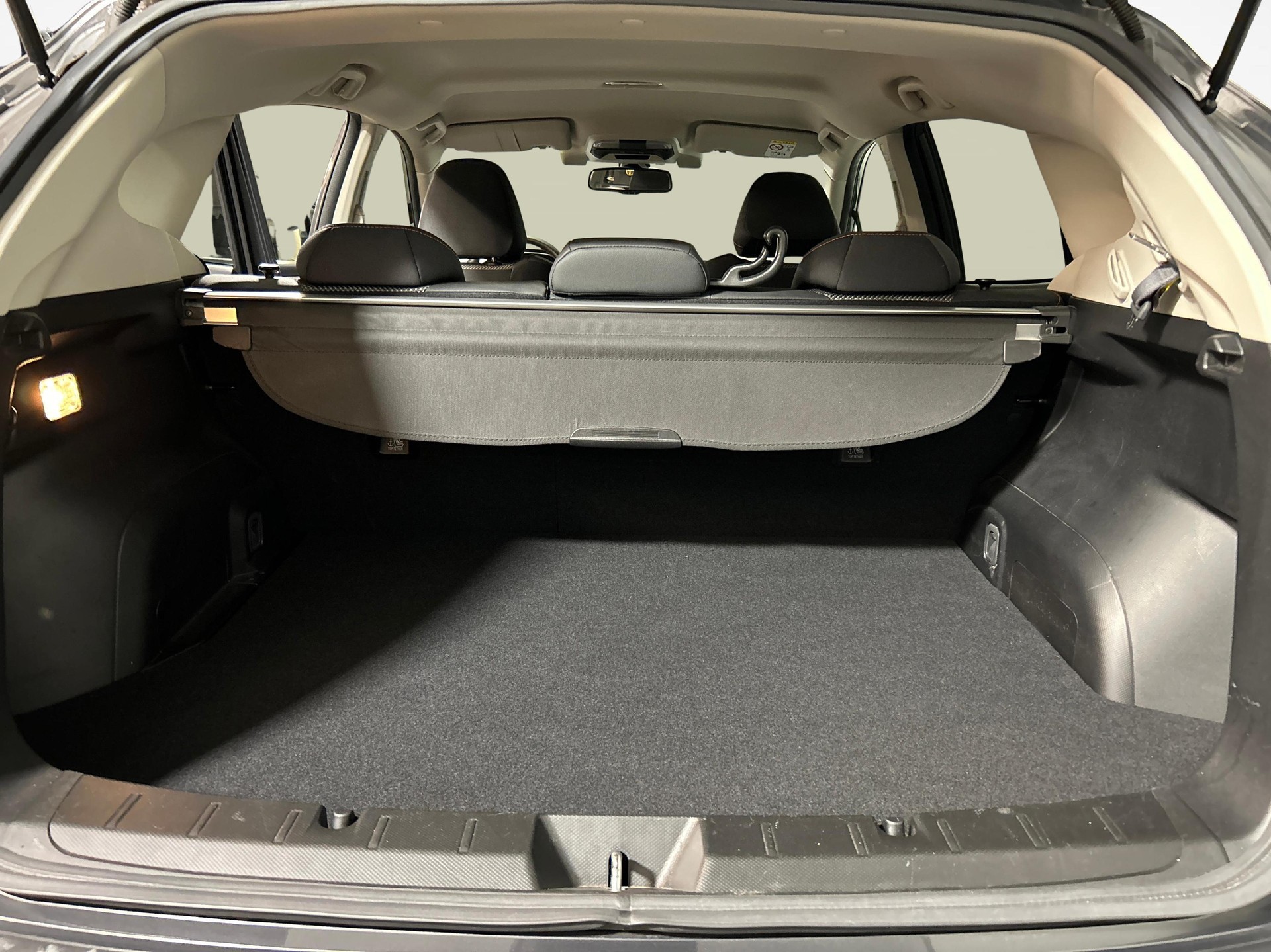 SUBARU XV 2.0i e-Boxer Swiss Plus-image-11