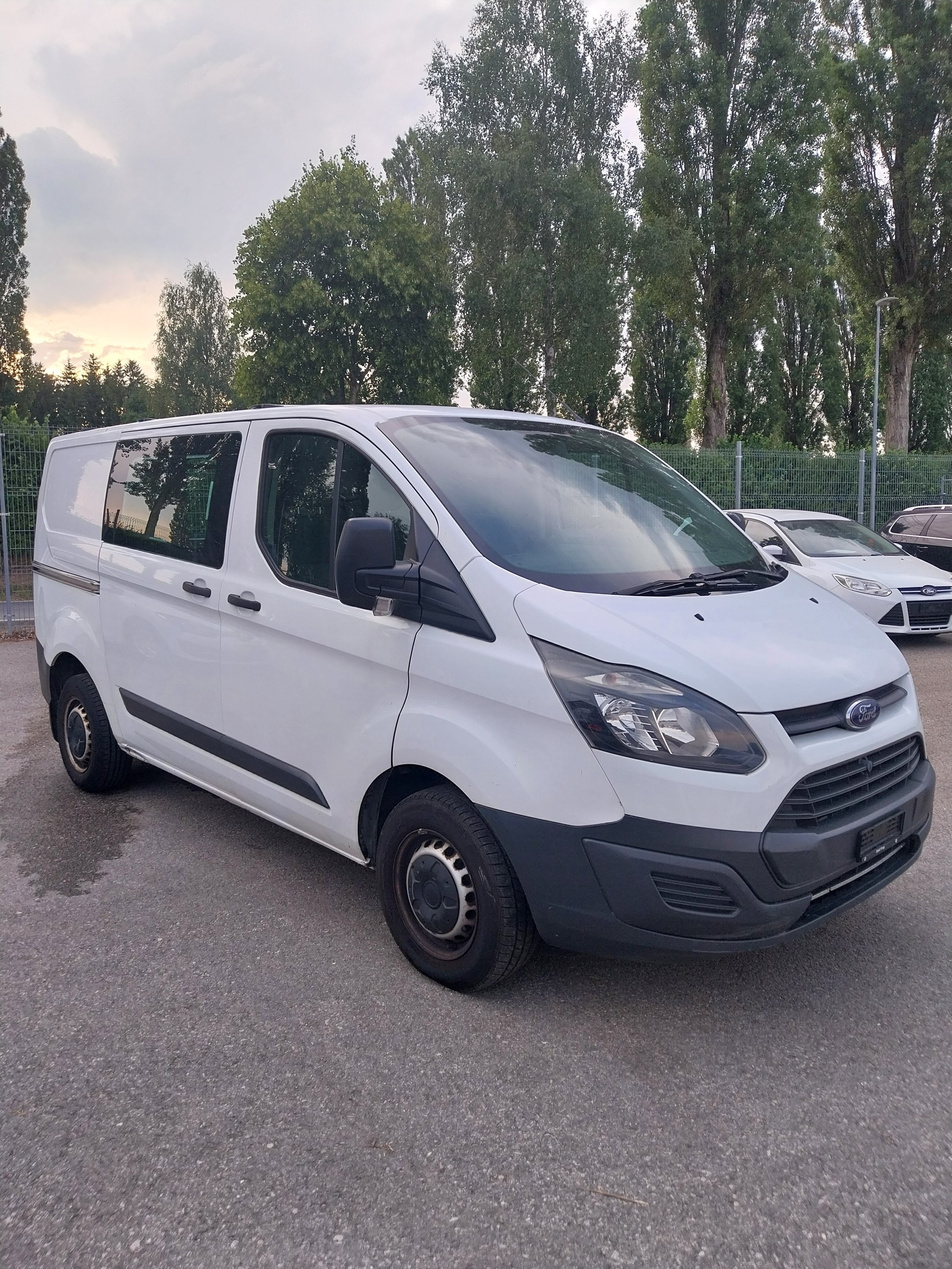 FORD Transit Custom Van 250 L1H1 Ambiente-image-0