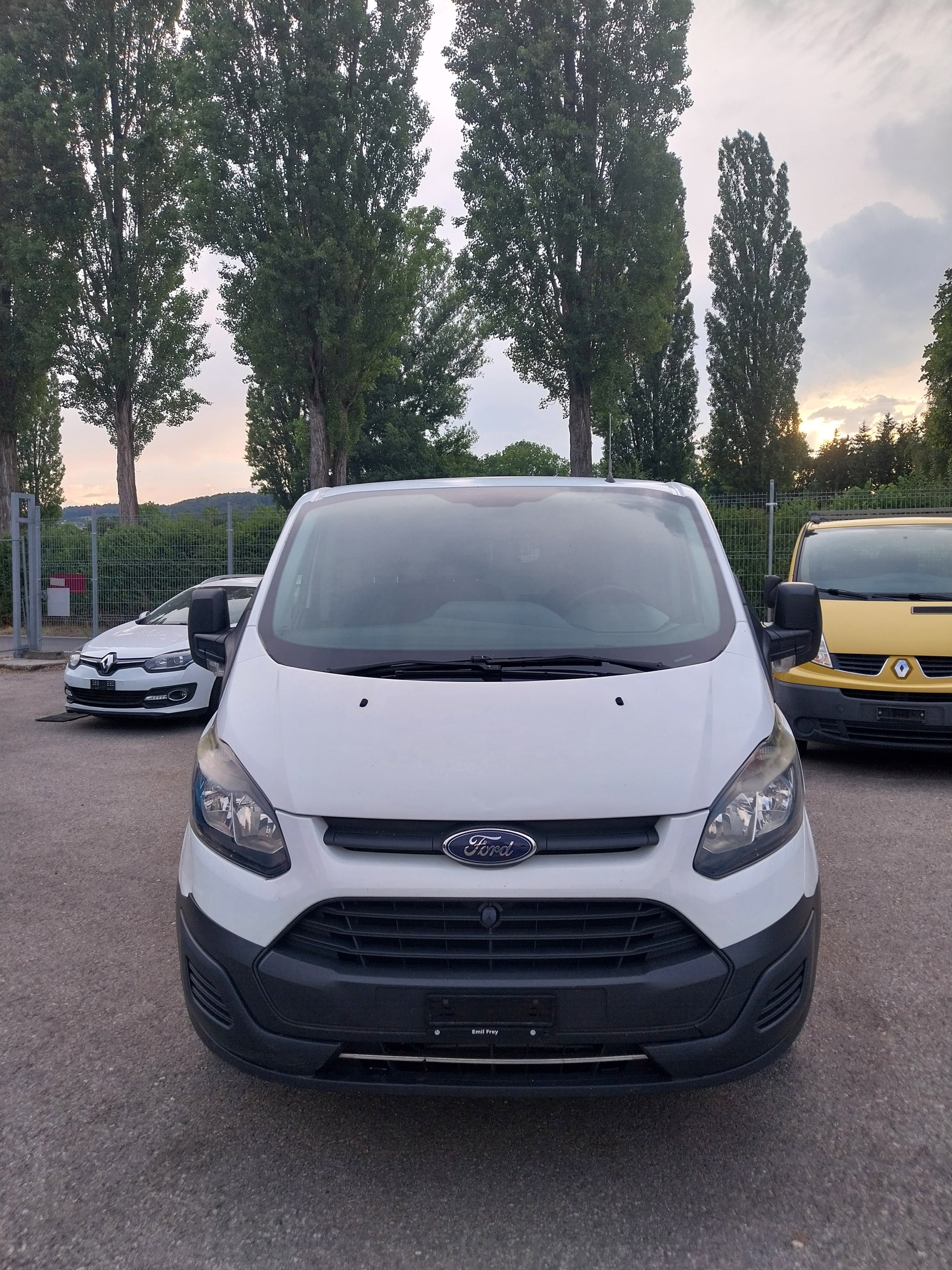 FORD Transit Custom Van 250 L1H1 Ambiente-image-1
